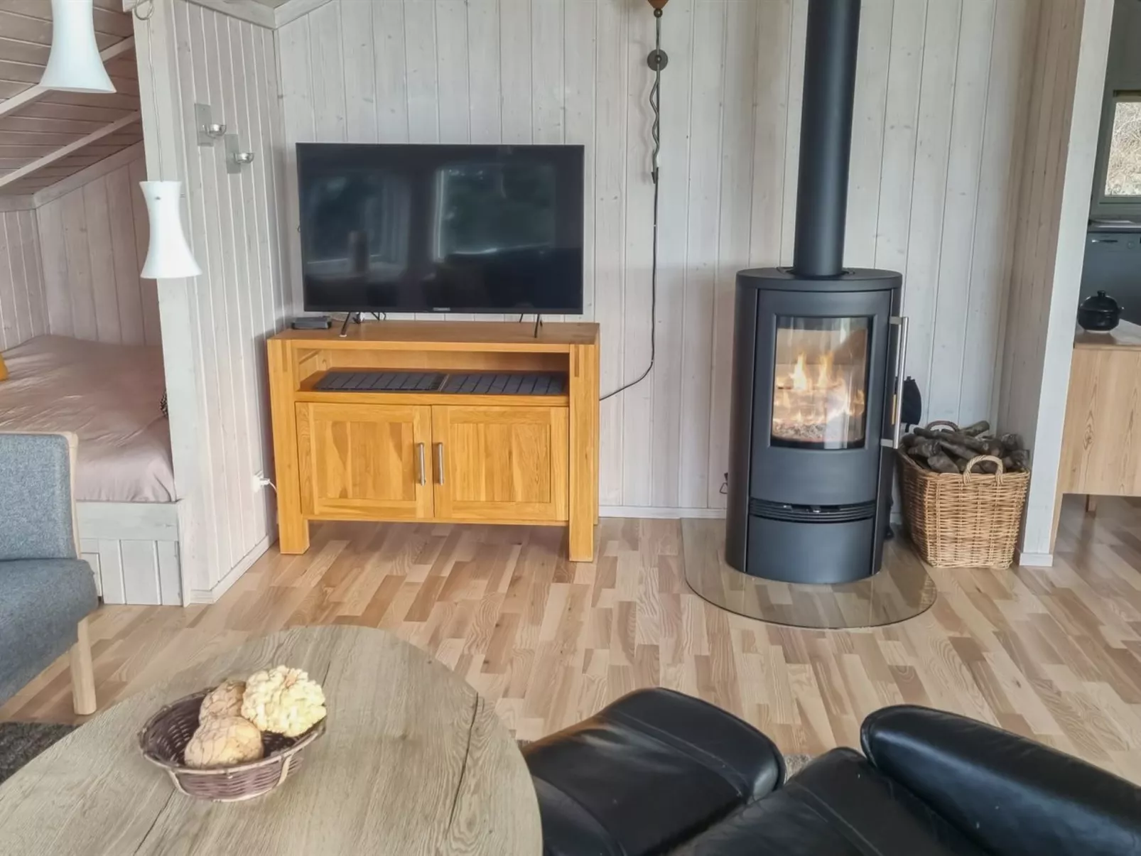 "Lahja" - 400m from the sea-Binnen