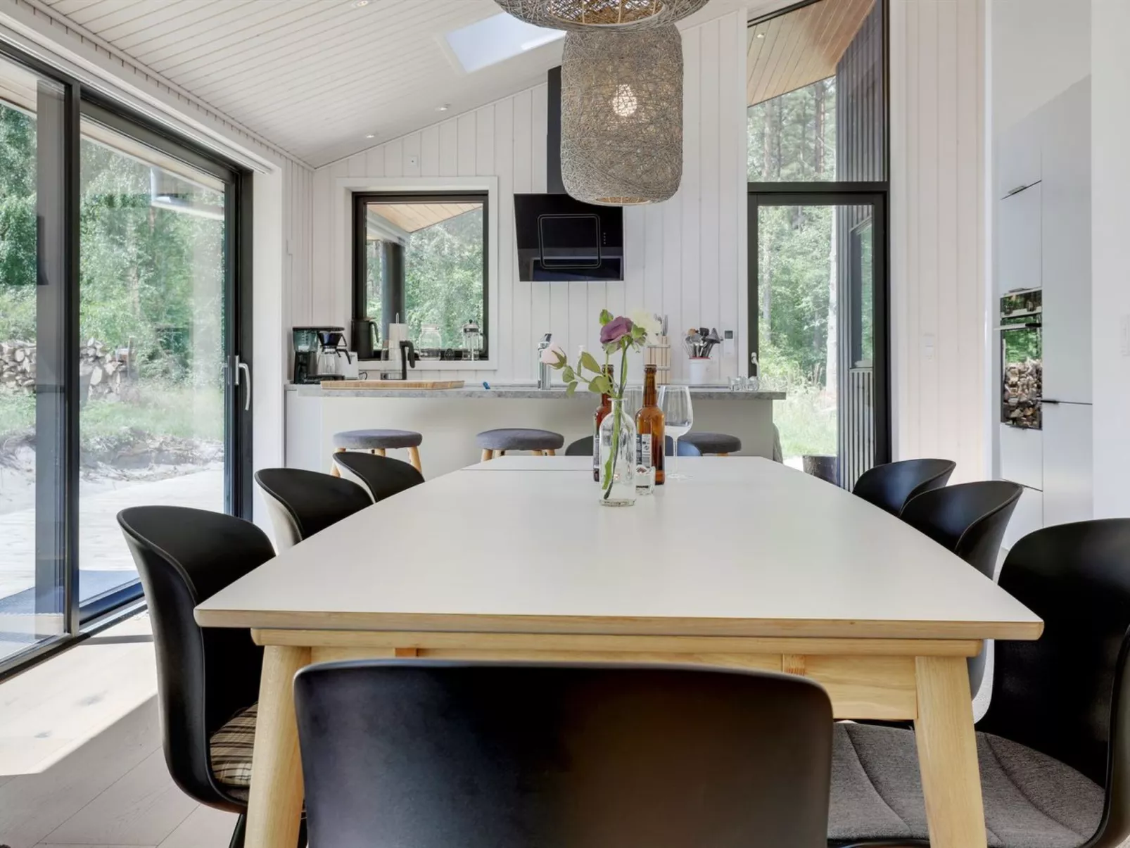 "Anarosa" - 200m from the sea-Binnen