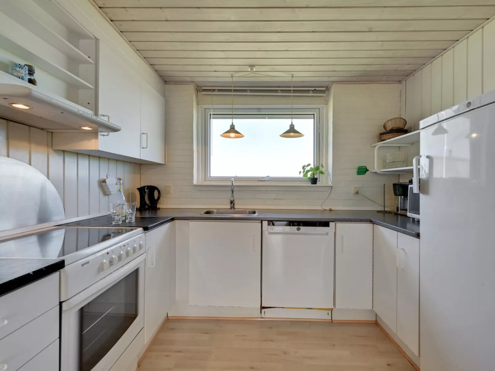 "Nanette" - 300m to the fjord-Binnen