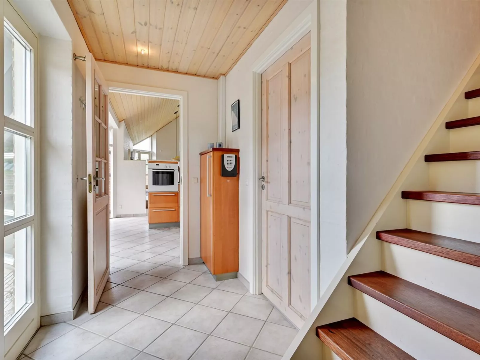 "Gidsken" - 30m from the sea-Binnen