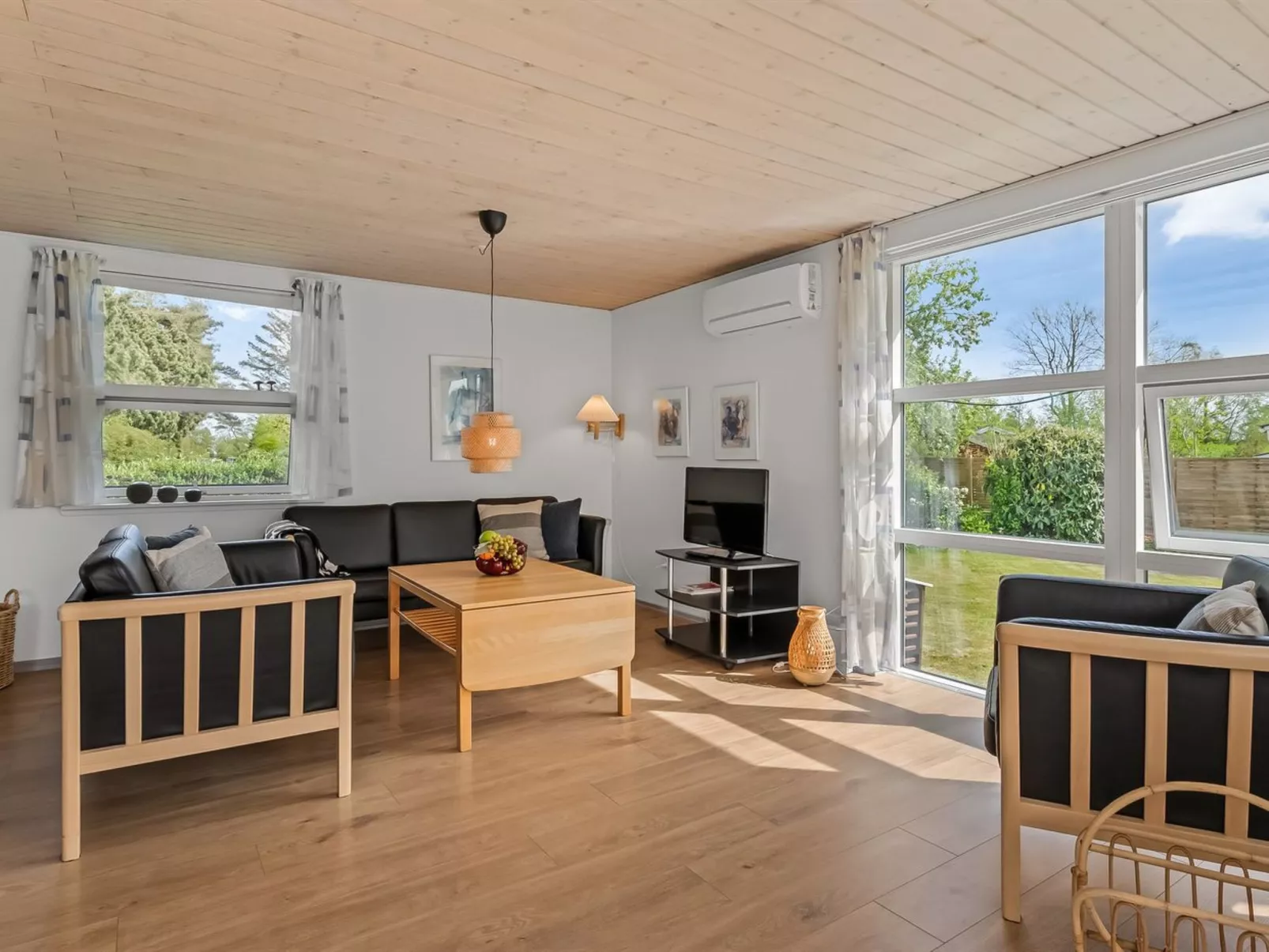 "Teija" - 300m from the sea-Binnen