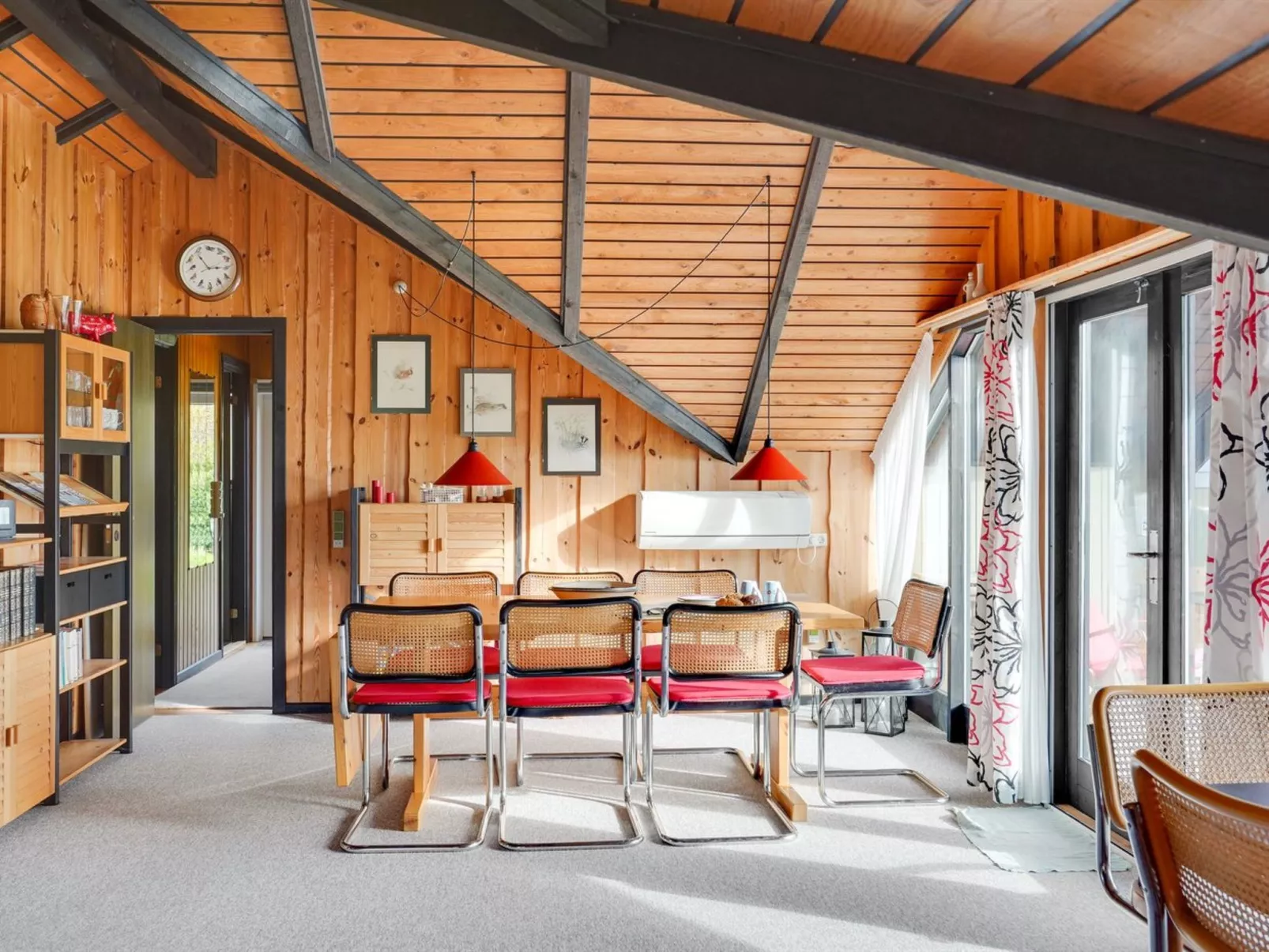 "Tenho" - 4.4km from the sea-Binnen