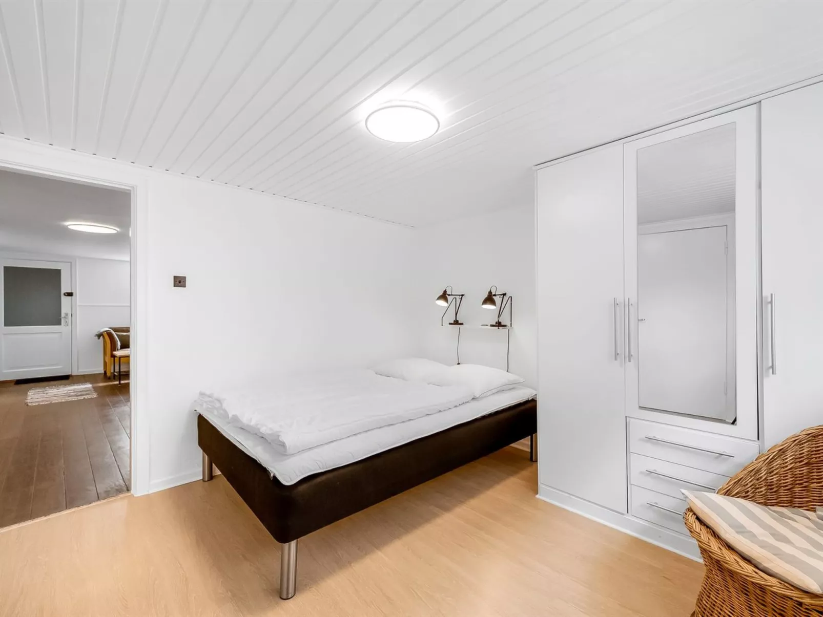 "Eluisa" - 300m from the sea-Binnen