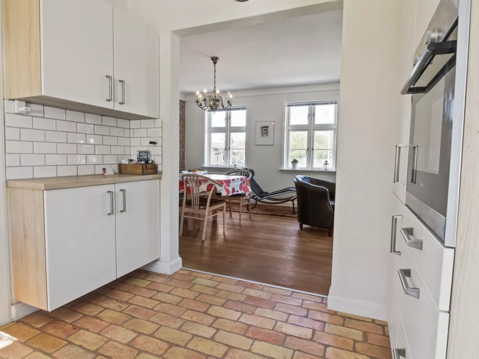 "Lilli" - 2km to the fjord-Binnen