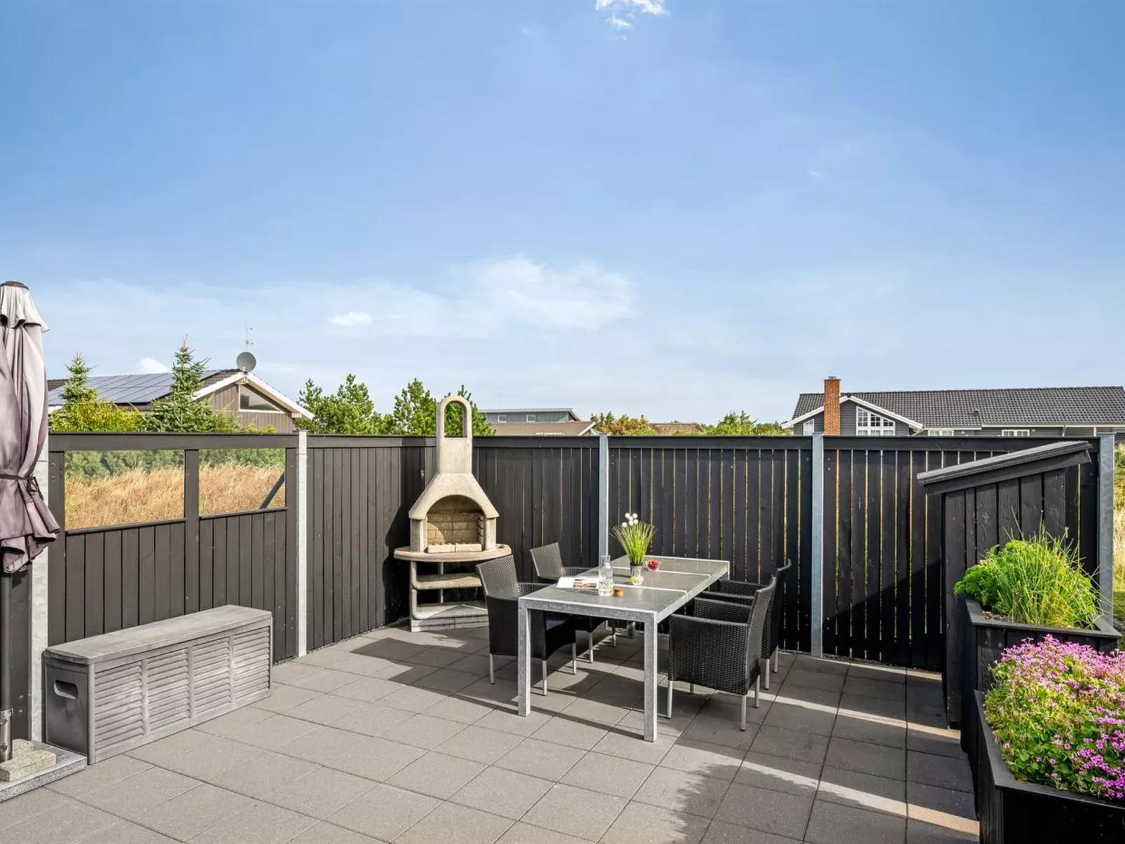 "Christan" - 1.2km from the sea-Buiten