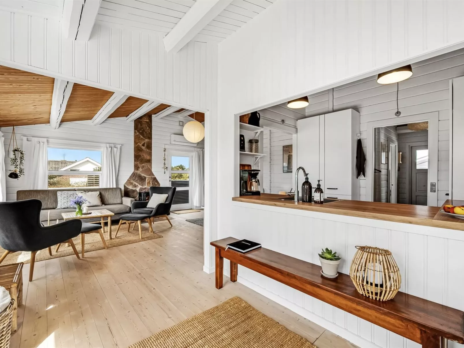 "Arbnora" - 400m from the sea-Binnen