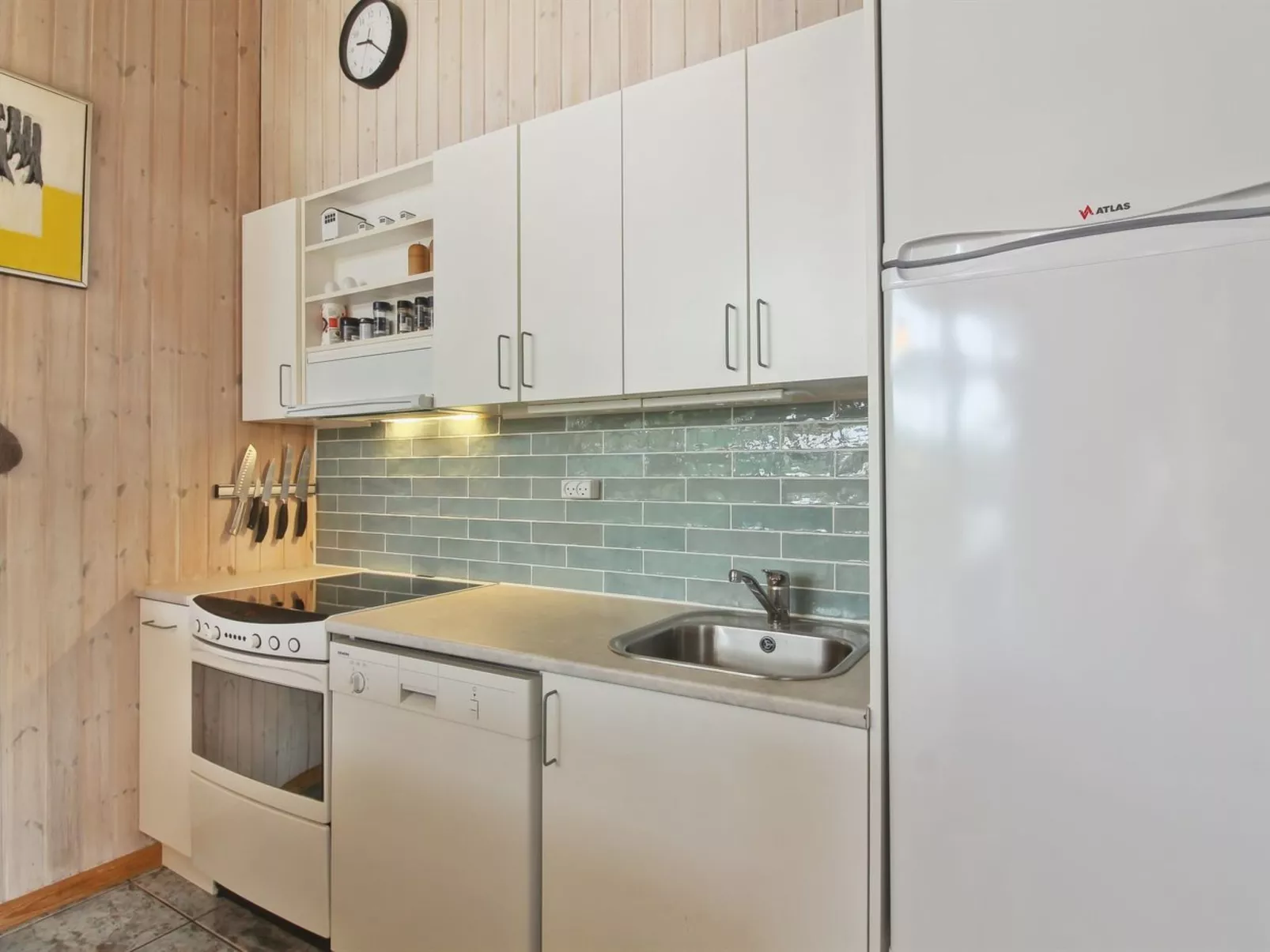 "Sonke" - 500m from the sea-Binnen