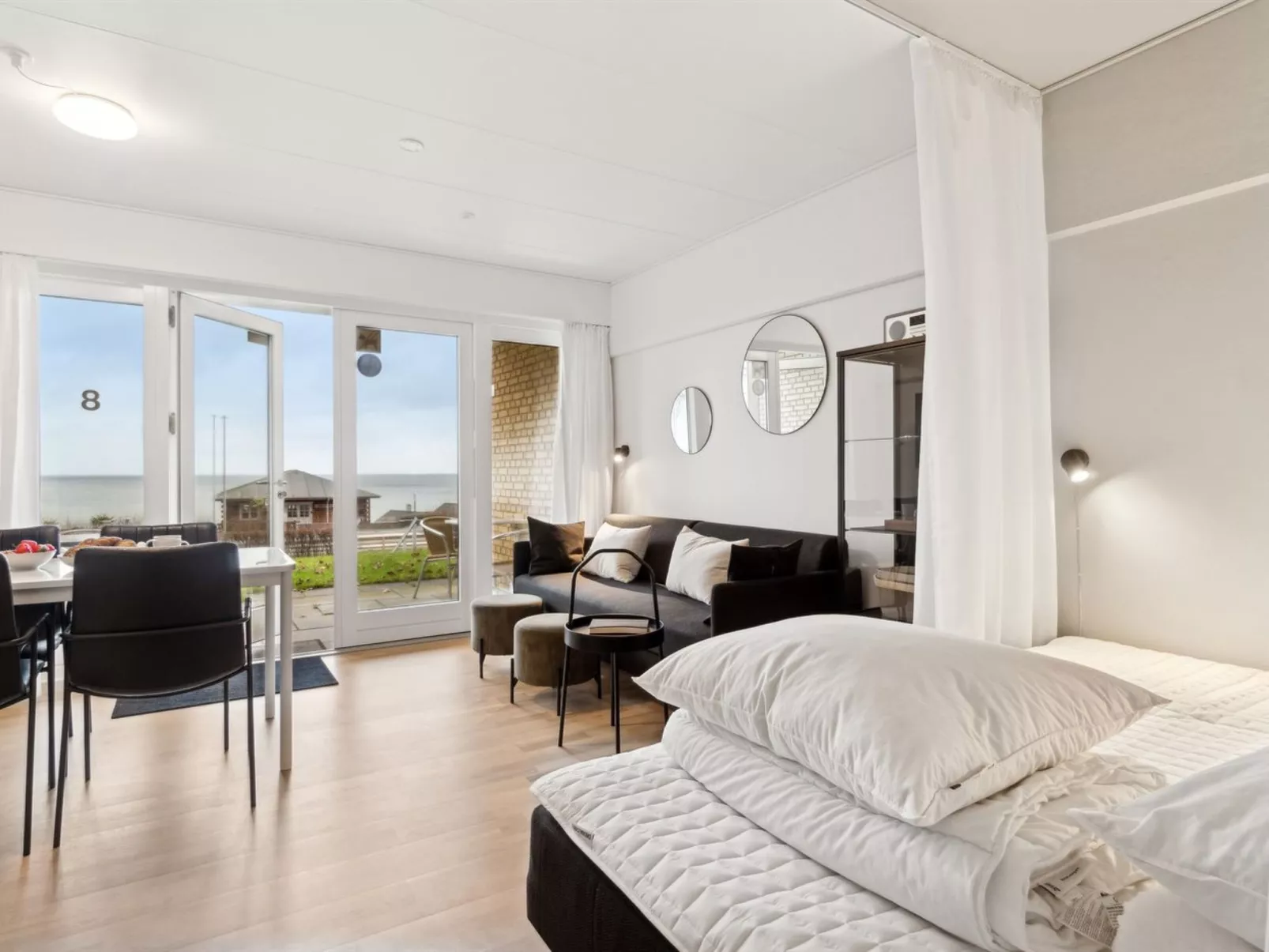 "Annelie" - 75m from the sea-Binnen