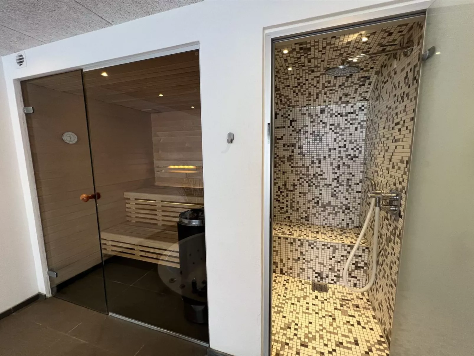 "Ancel" - 1.7km from the sea-Binnen