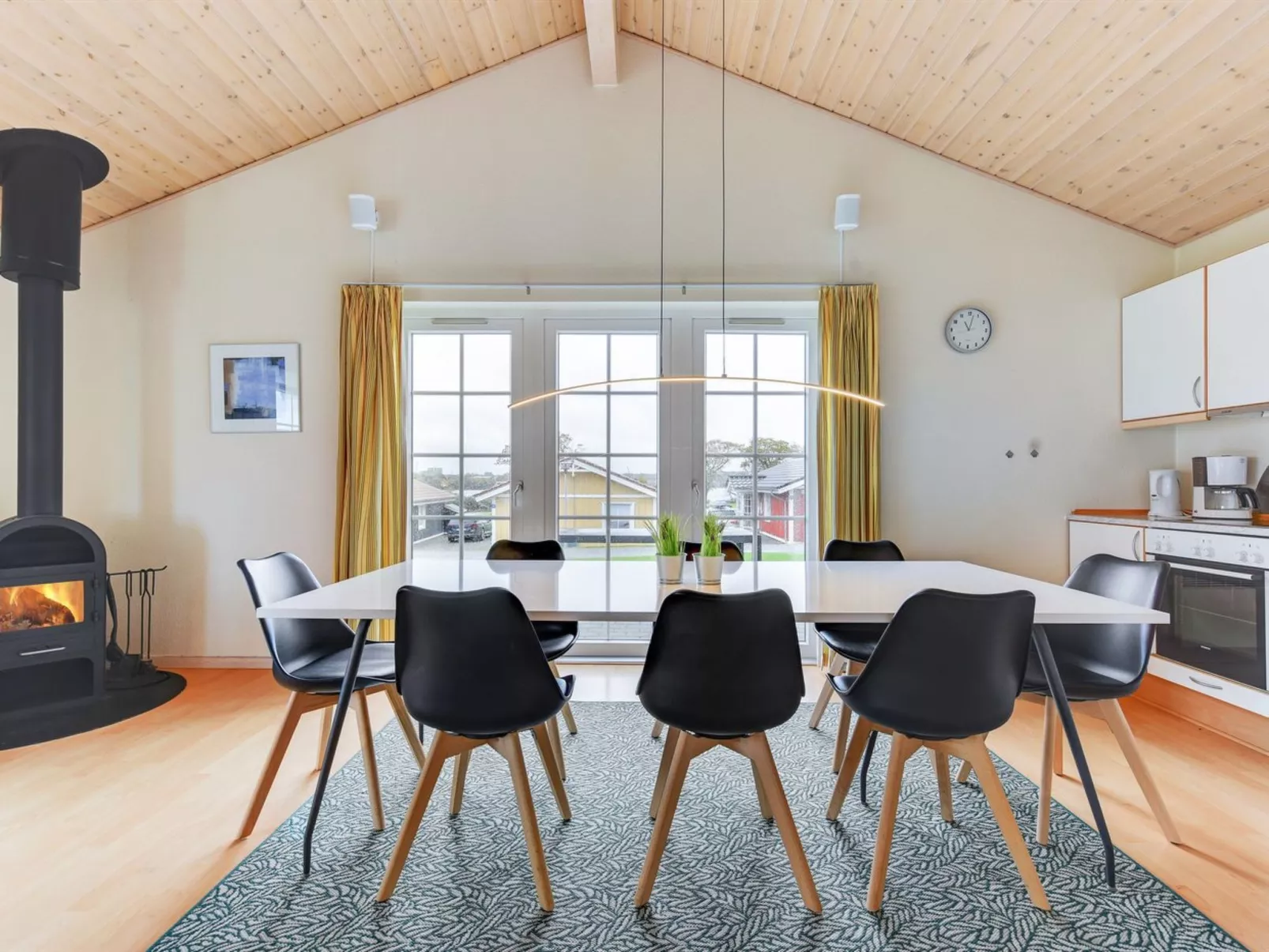 "Karina" - 150m to the fjord-Binnen