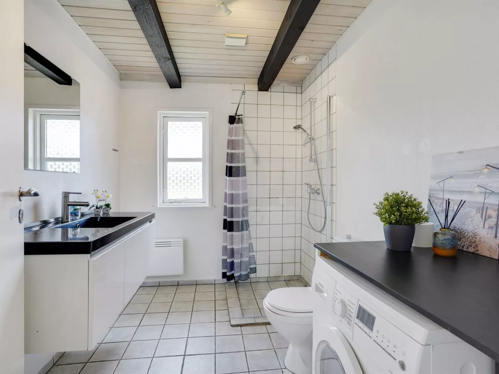 "Madalena" - 2.8km from the sea-Binnen