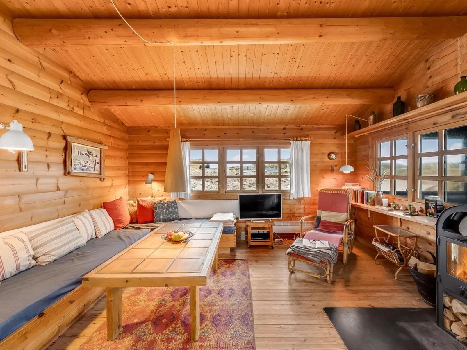 "Herfrith" -  from the sea-Binnen