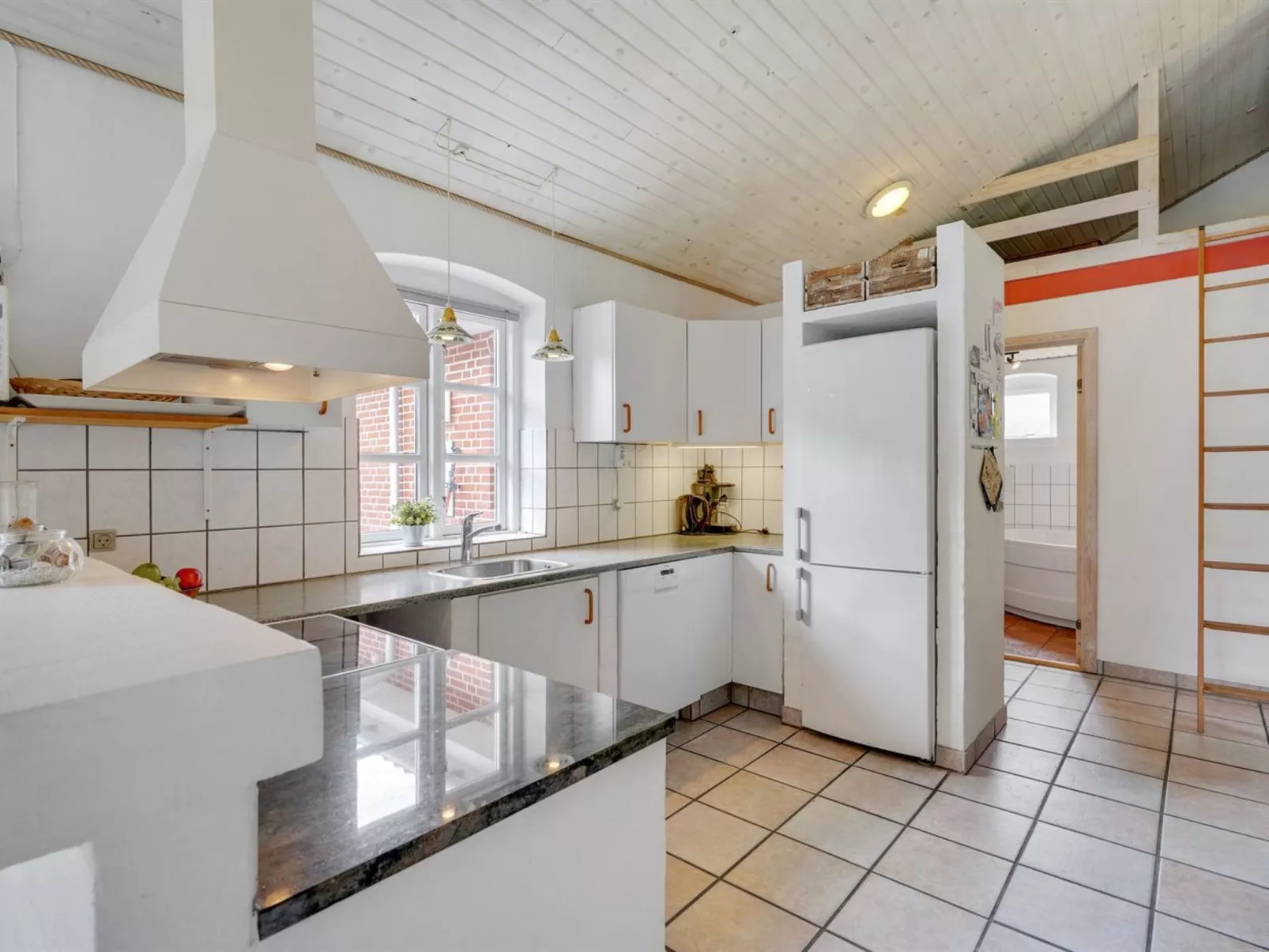 "Kalotta" - 3.2km from the sea-Binnen