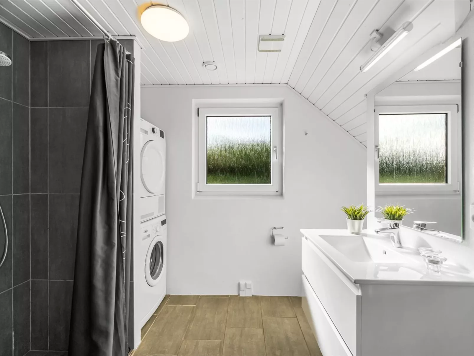 "Ruse" - 500m from the sea-Binnen