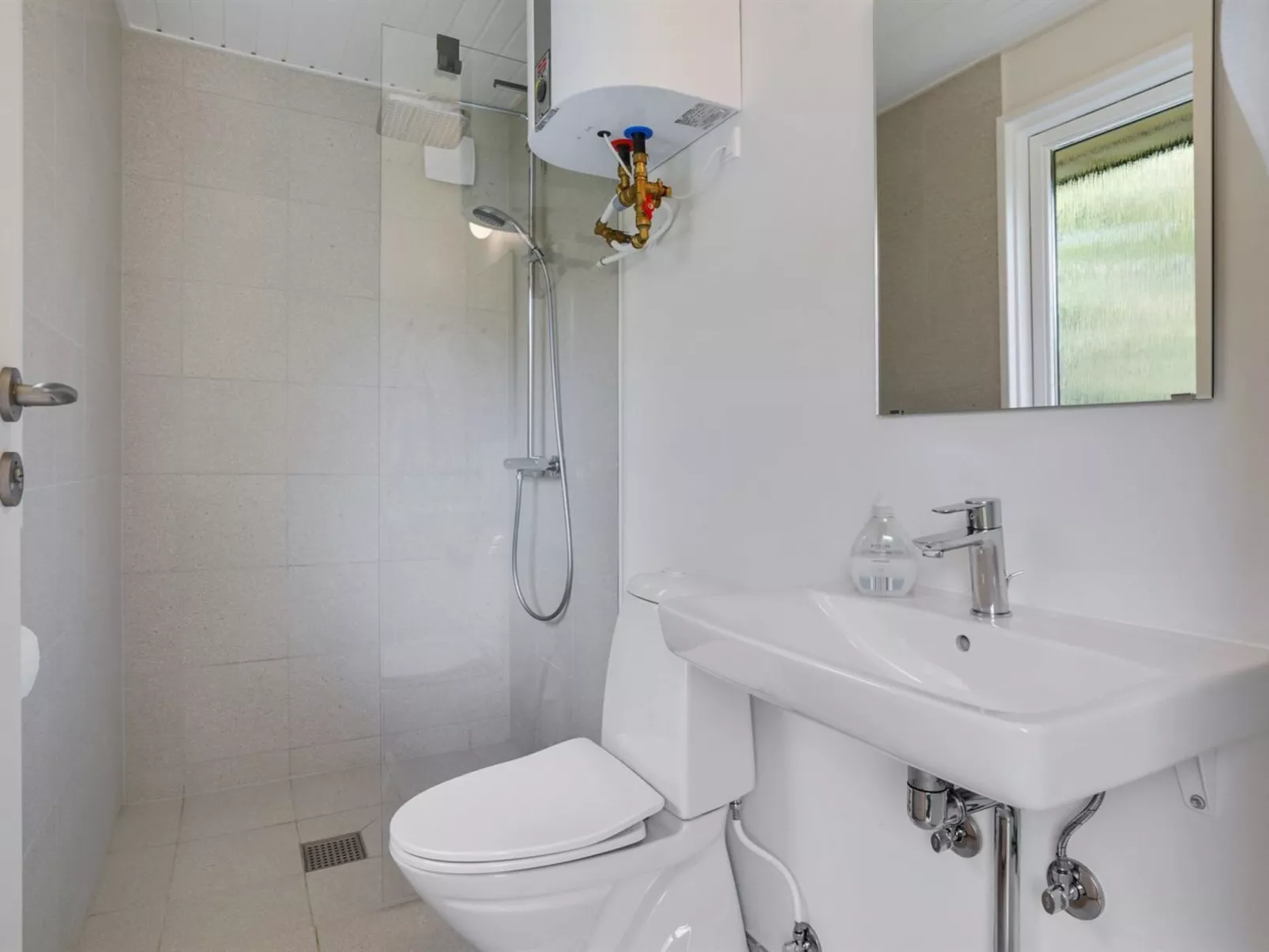 "Skjold" - 600m from the sea-Binnen