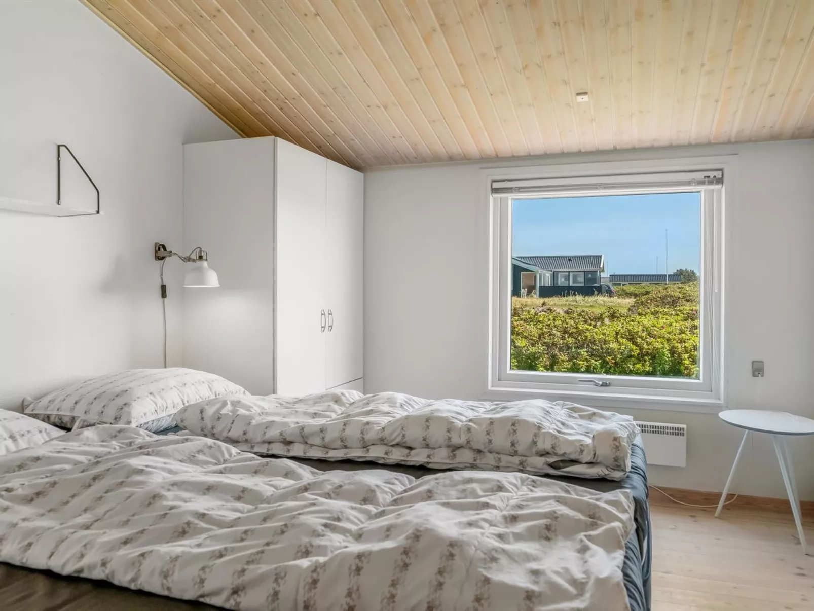 "Hilka" - 75m from the sea-Binnen