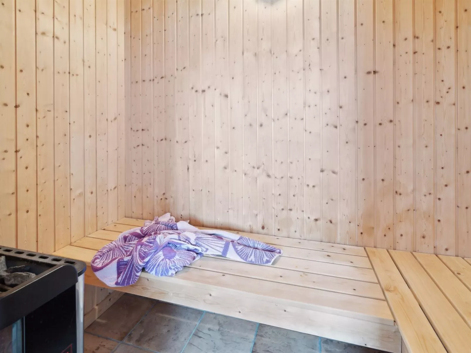 "Daniela" - 300m from the sea-Binnen