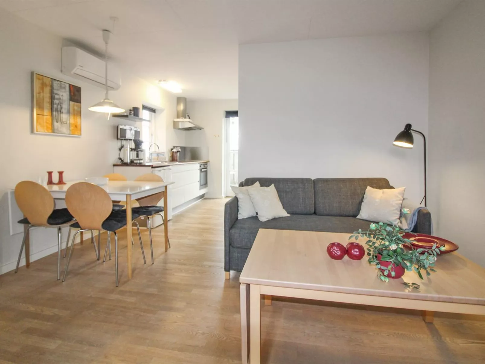 "Lutz" - 6km from the sea-Binnen