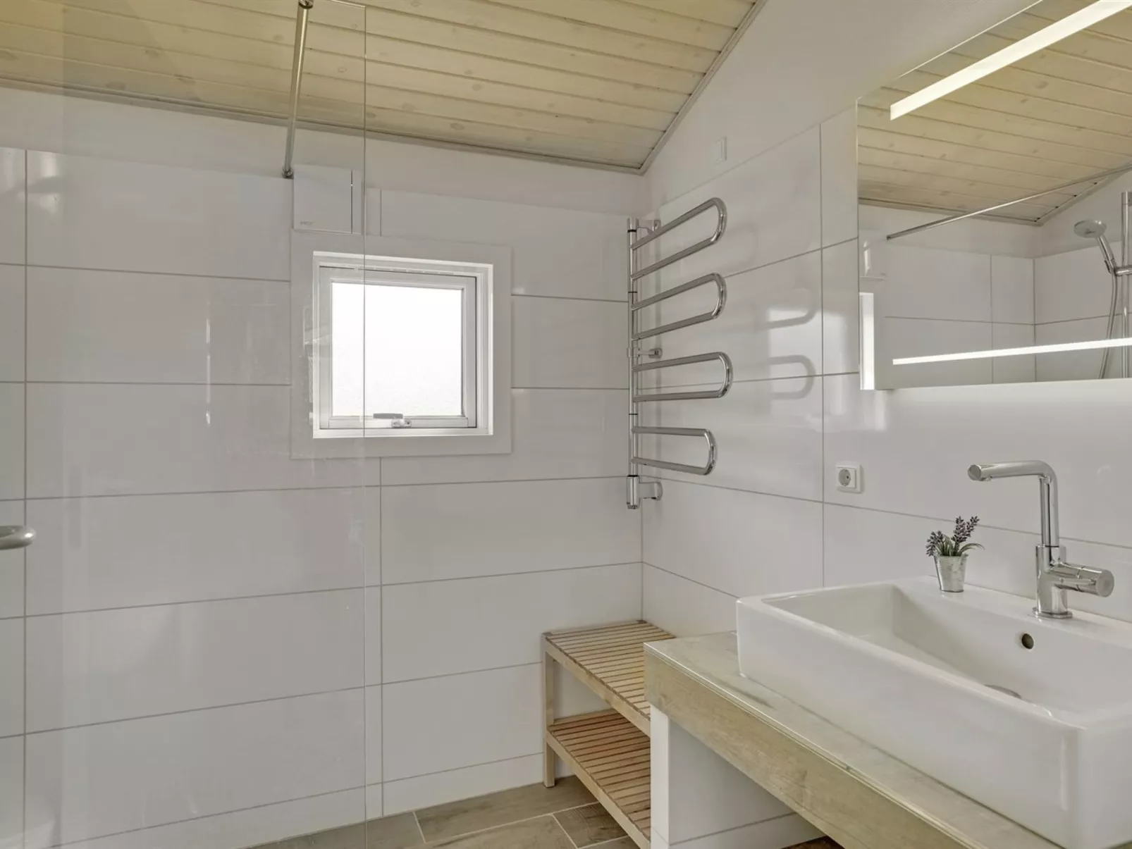 "Folke" - 250m from the sea-Binnen