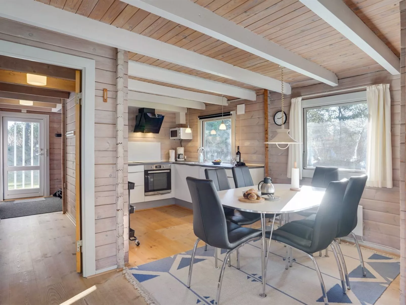 "Tine" - 2.3km from the sea-Binnen