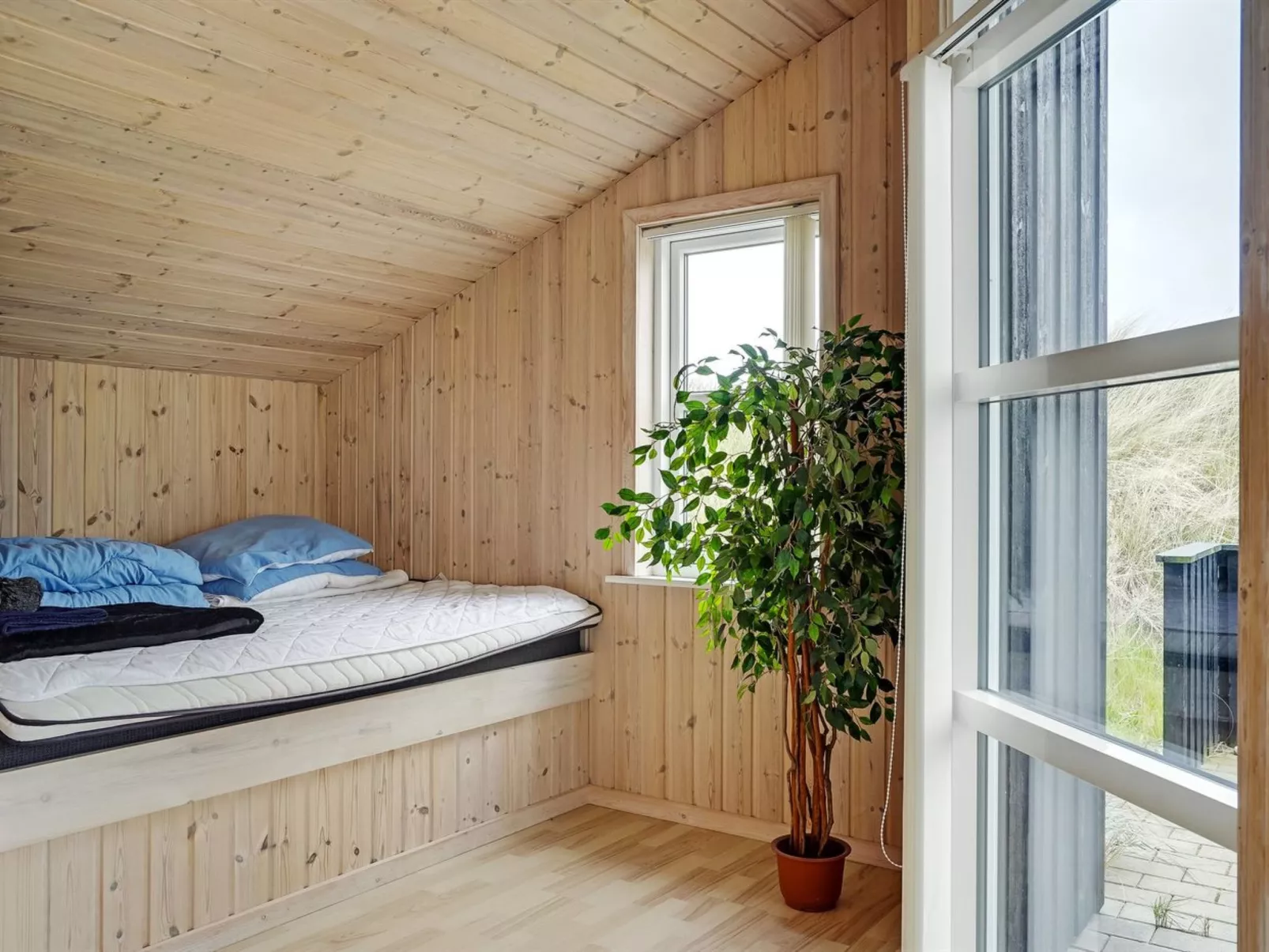 "Frido" - 400m from the sea-Binnen