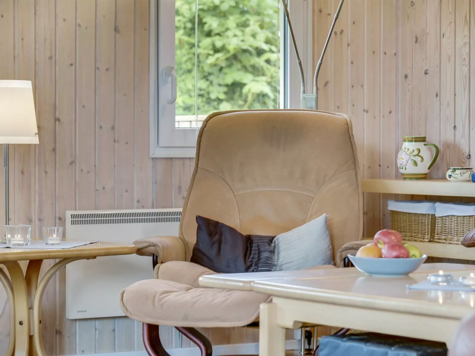 "Virpi" - 400m from the sea-Binnen