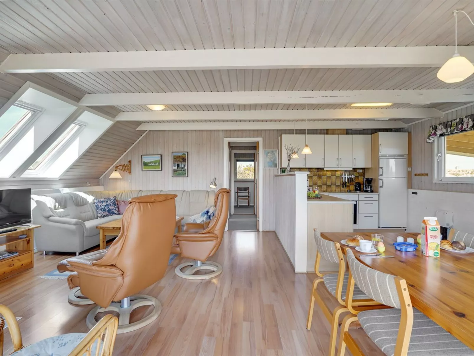 "Alleta" - 600m from the sea-Binnen