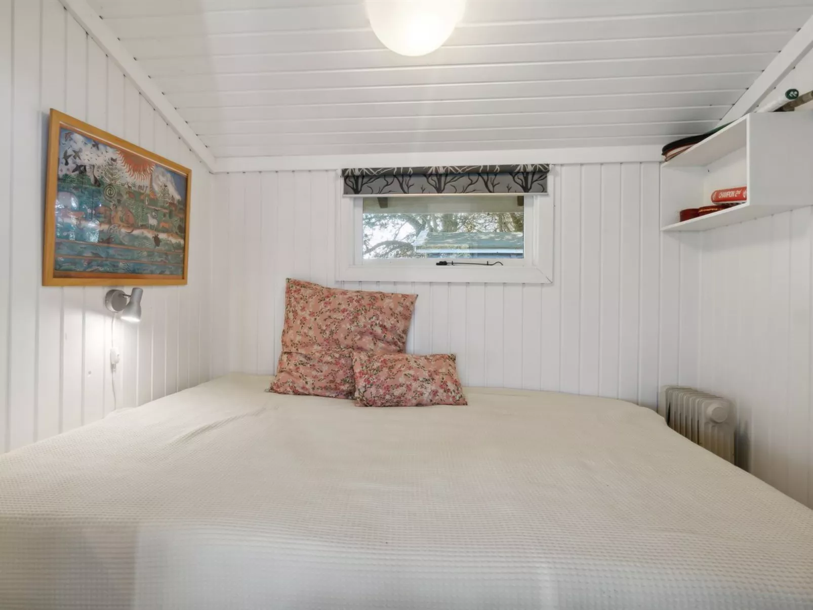 "Hellevi" -  from the sea-Binnen