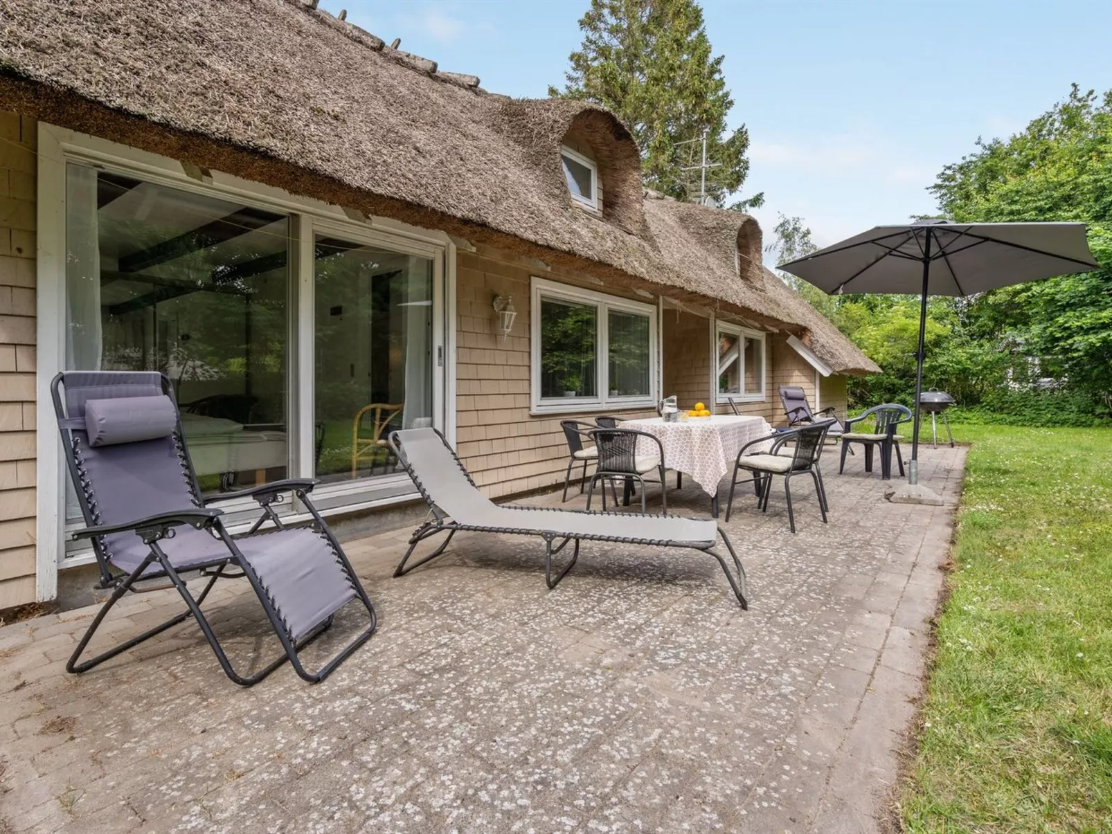 "Vemund" - 750m from the sea-Buiten