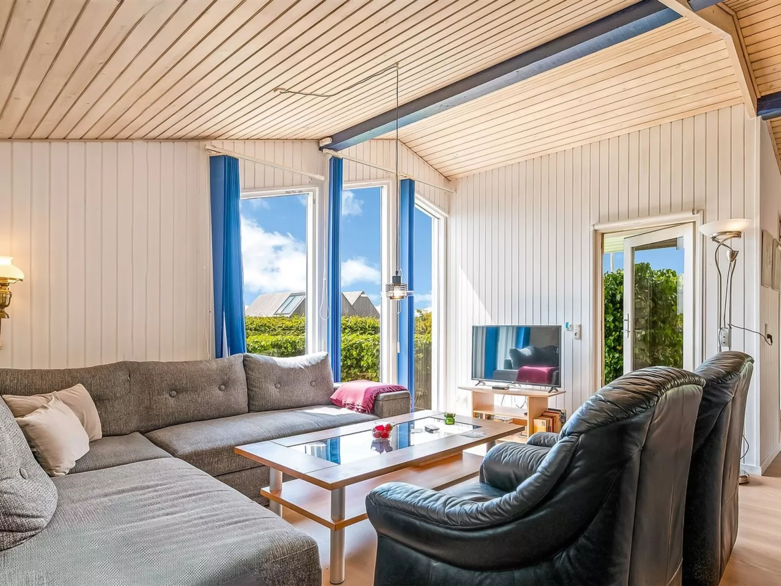 "Eilke" - 50m from the sea-Binnen