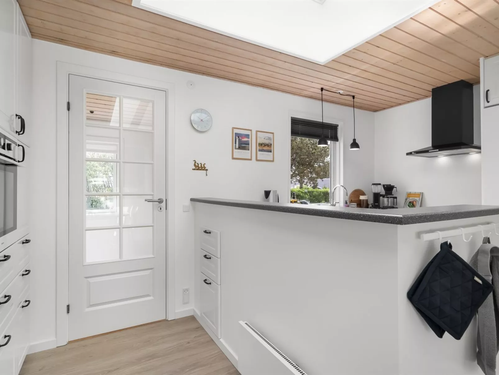 "Sölva" - 750m from the sea-Binnen