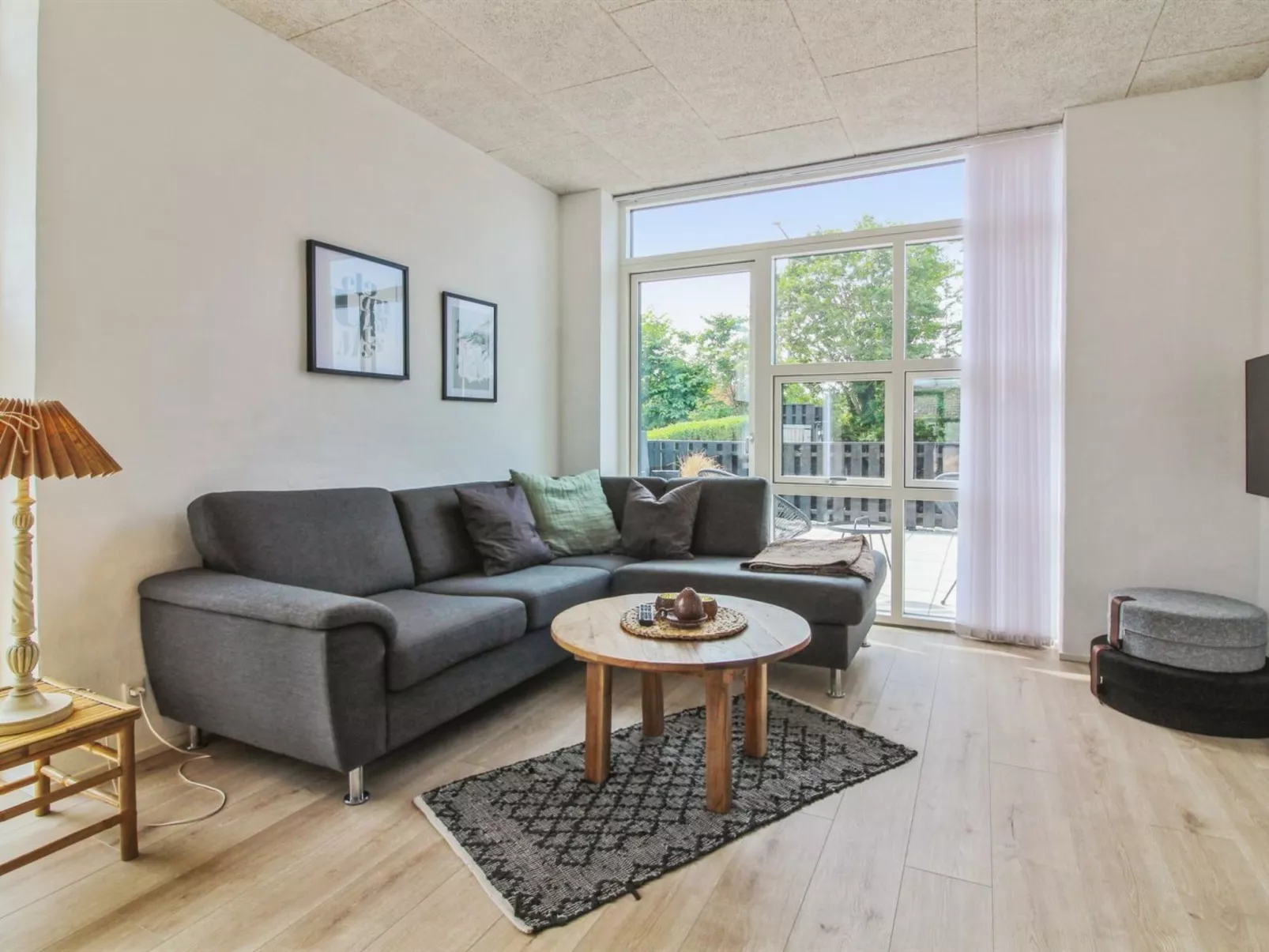 "Laulu" - 2km from the sea-Binnen