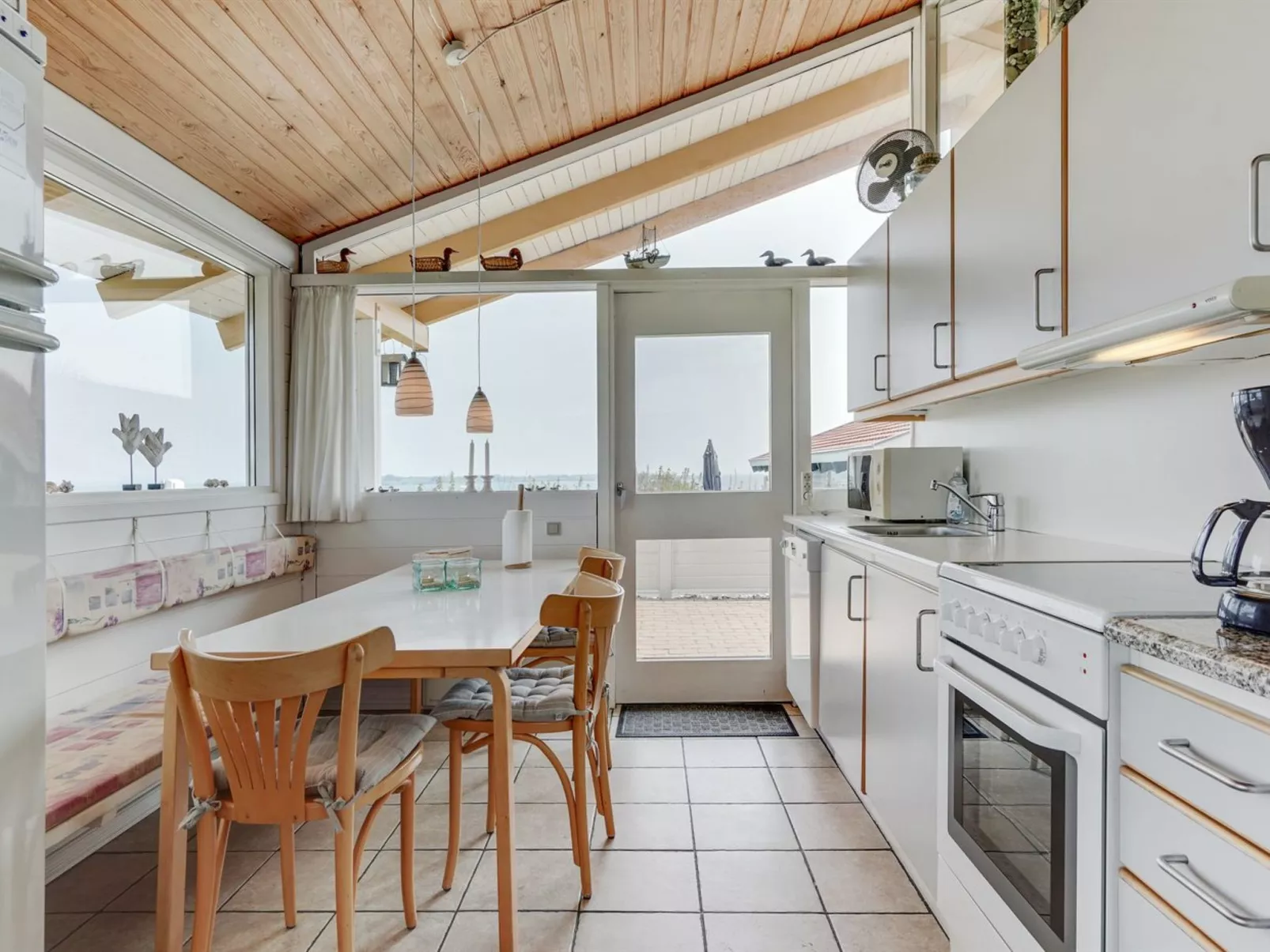 "Alya" - 200m from the sea-Binnen