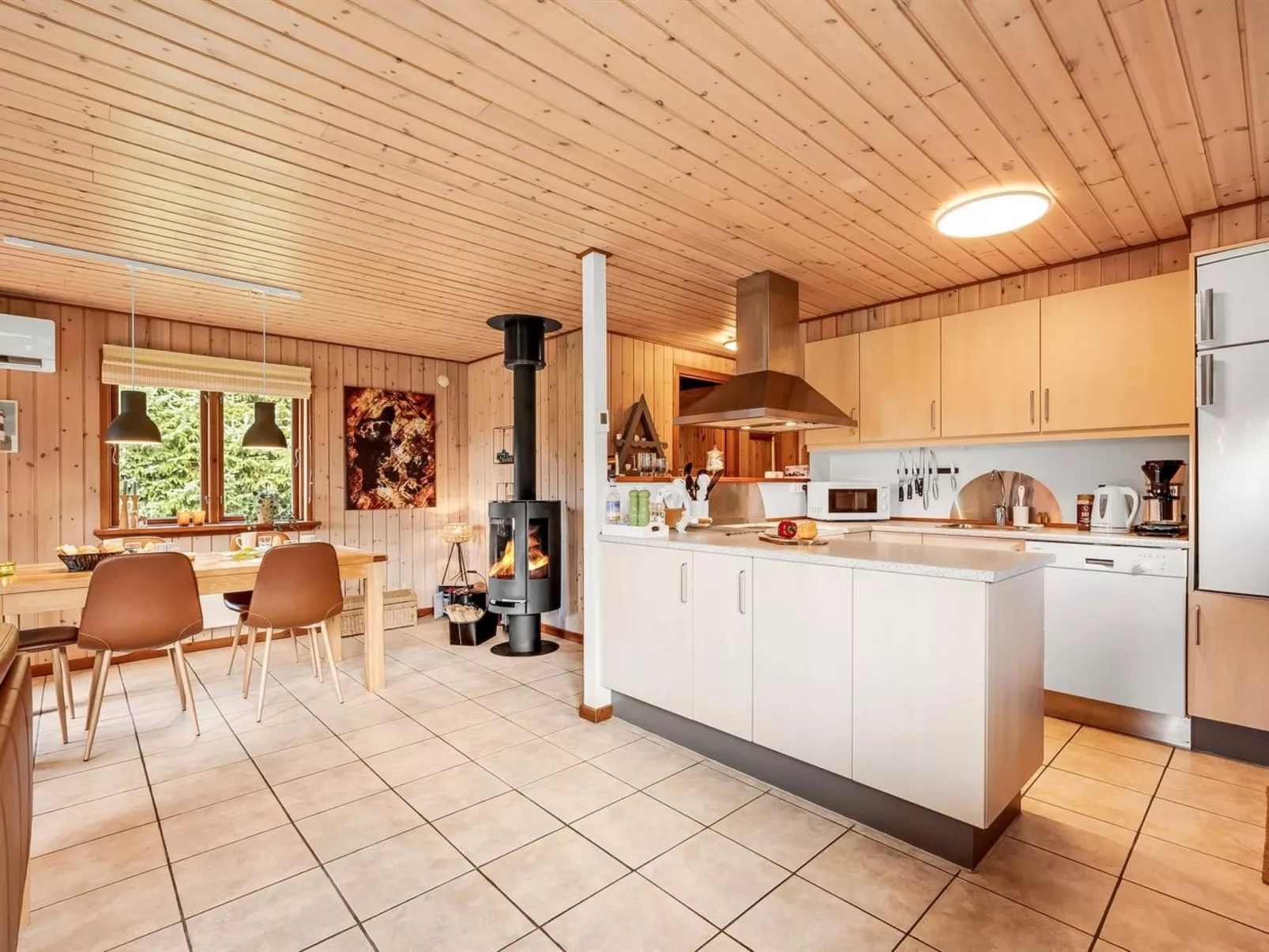 "Engeline" - 300m to the fjord-Binnen