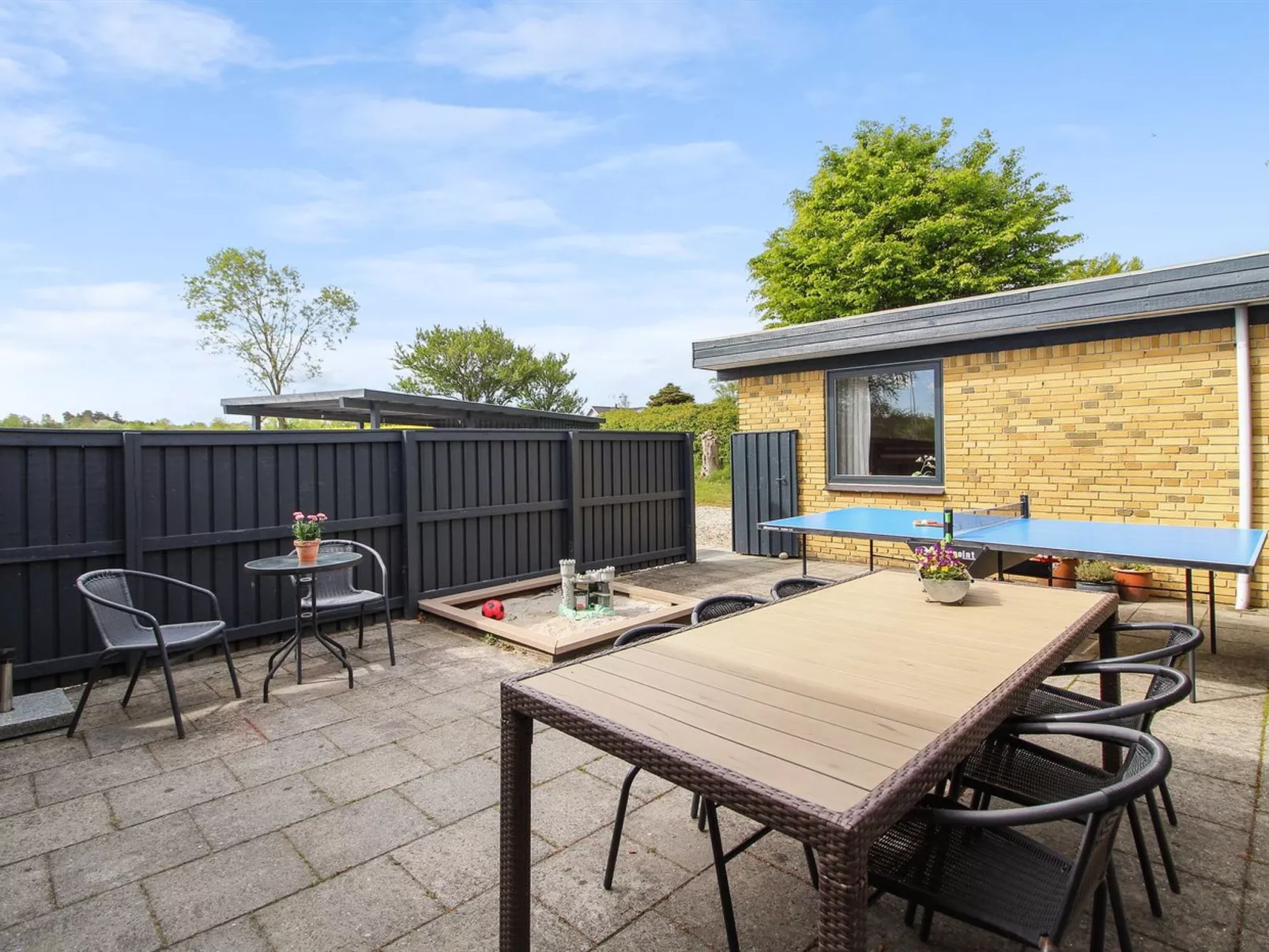 "Kiowa" - 100m from the sea-Buiten