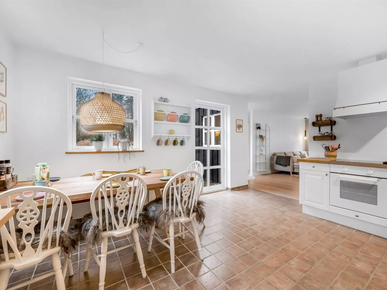 "Mandana" - 10km to the fjord-Binnen