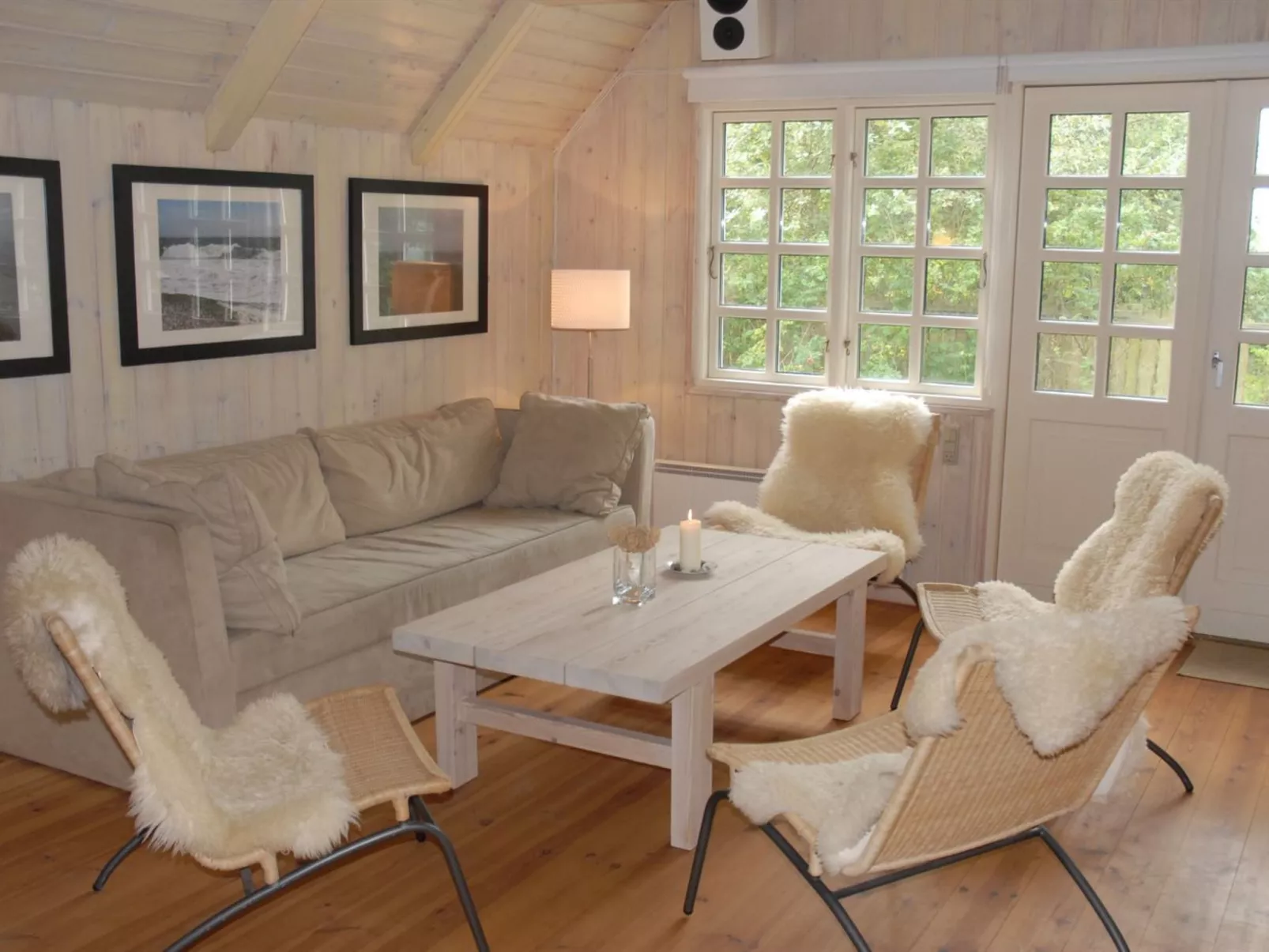 "Kalv" - 75m from the sea-Binnen