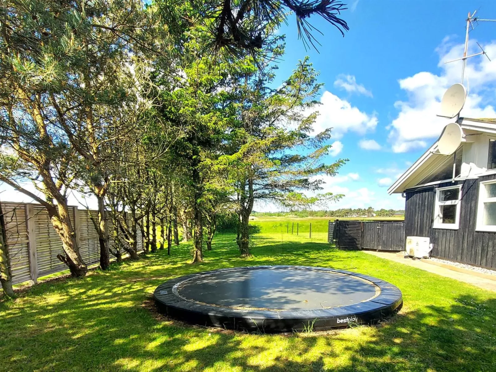 "Thorin" - 100m from the sea-Buiten