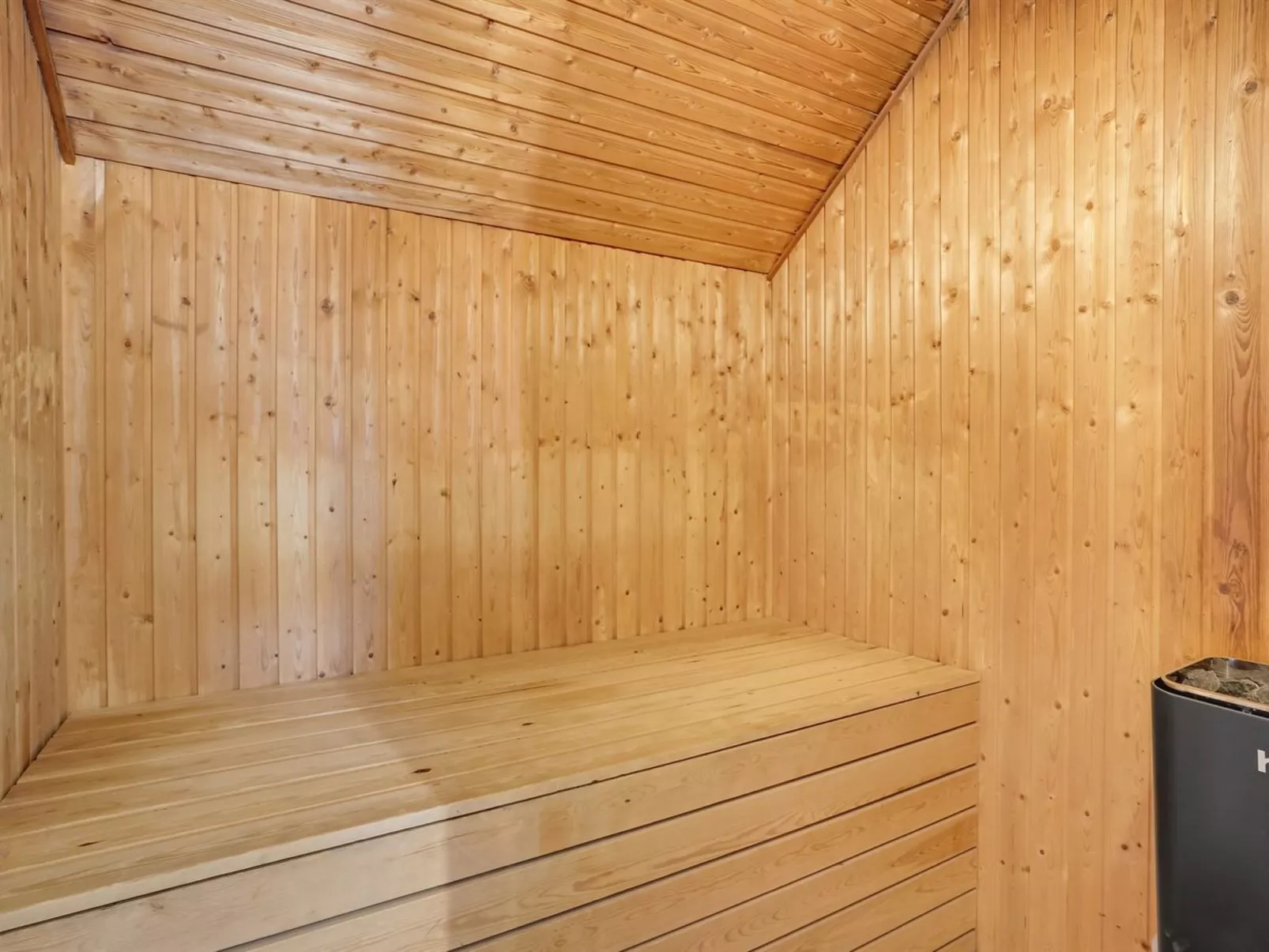 "Saku" - 495m to the fjord-Binnen