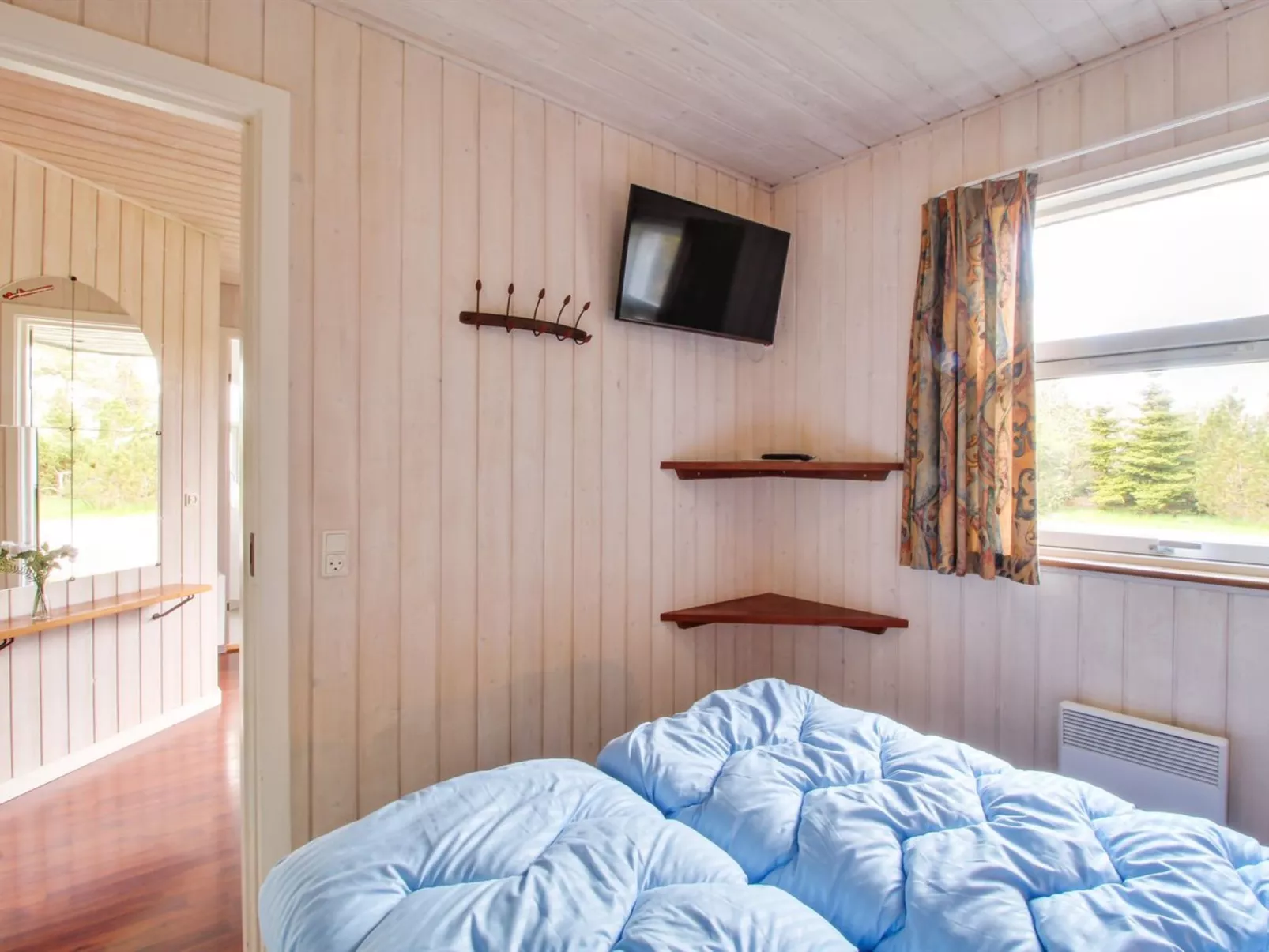 "Hemming" -  from the sea-Binnen