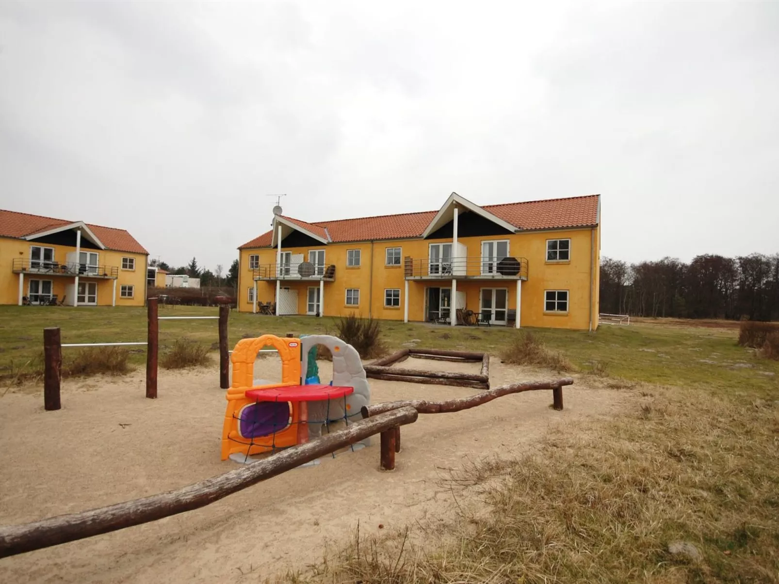 "Runhild" - 100m from the sea-Binnen