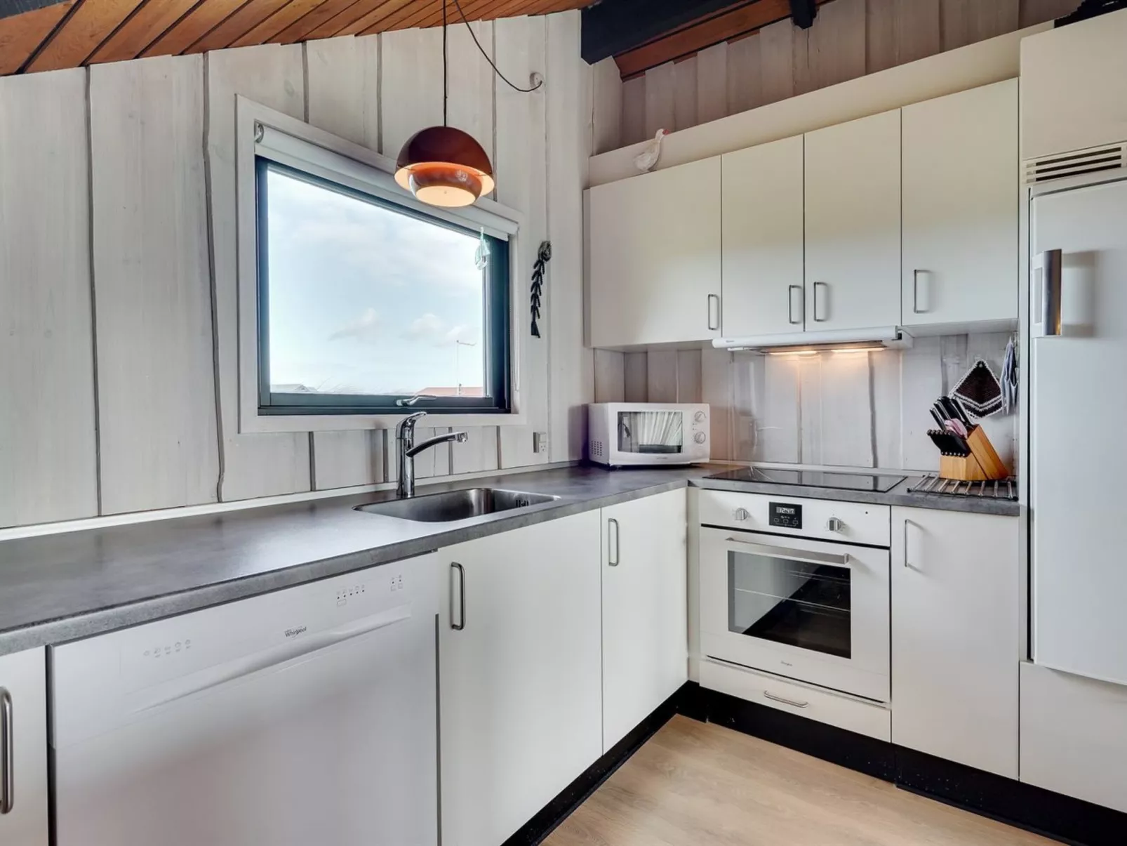 "Ardan" -  from the sea-Binnen