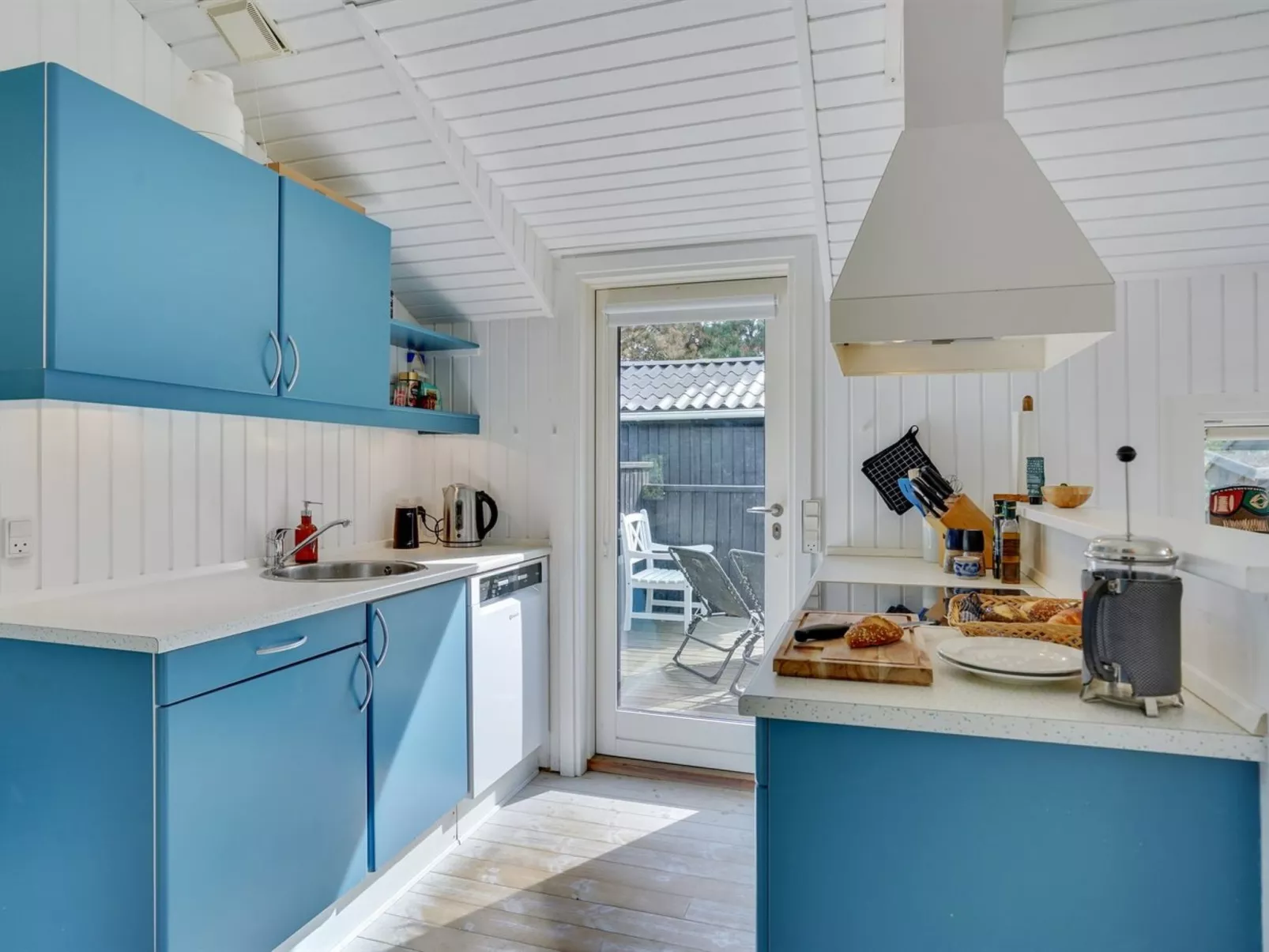 "Lisbeth" - 400m from the sea-Binnen