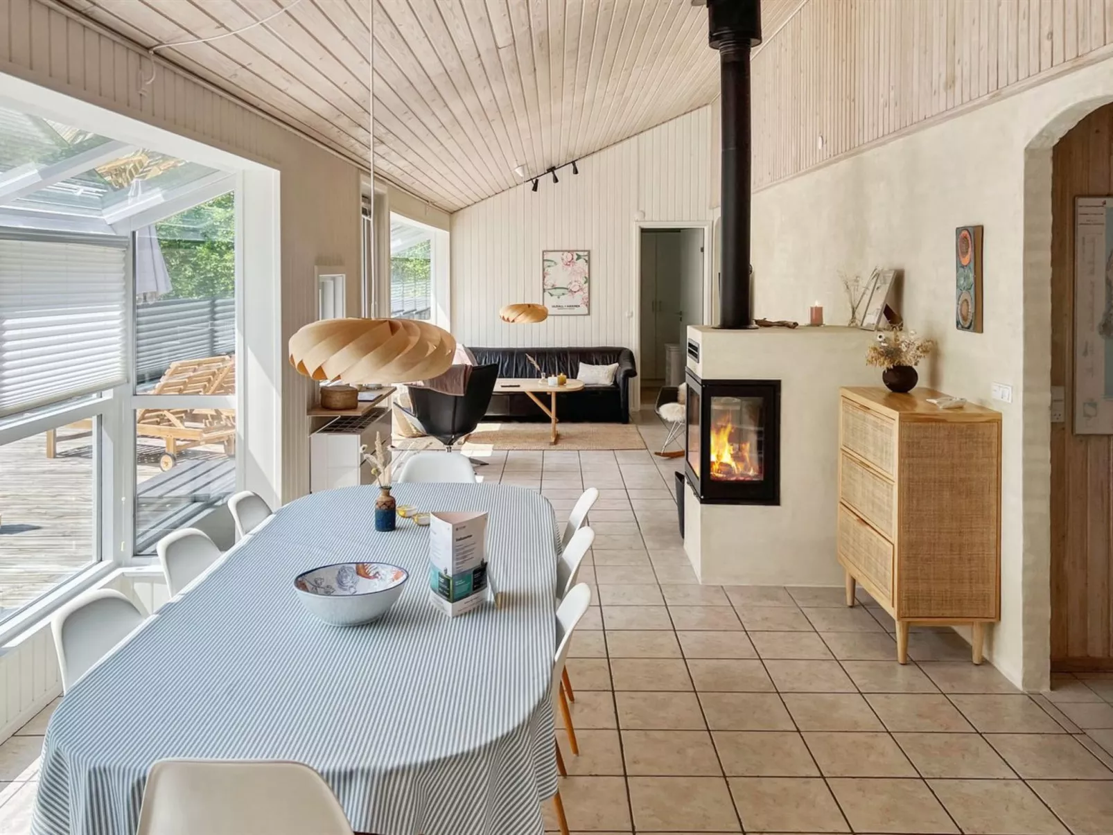 "Ila" - 500m from the sea-Binnen