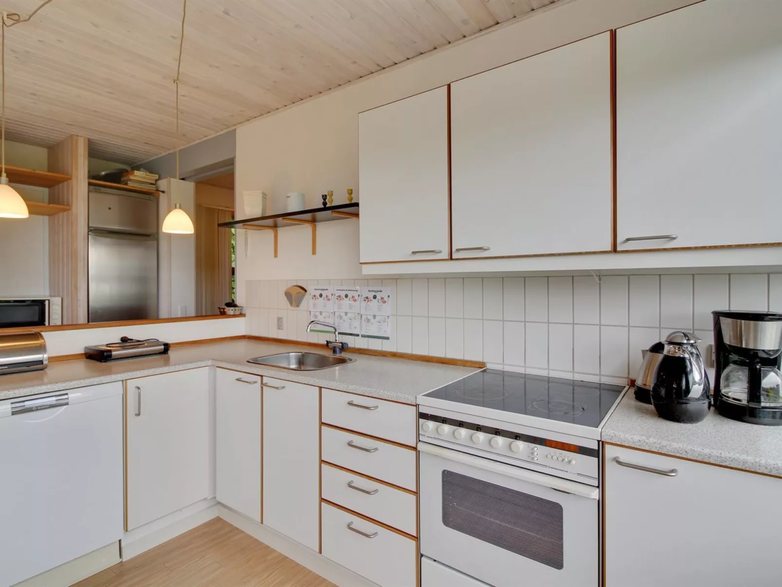 "Giselle" - 150m from the sea-Binnen