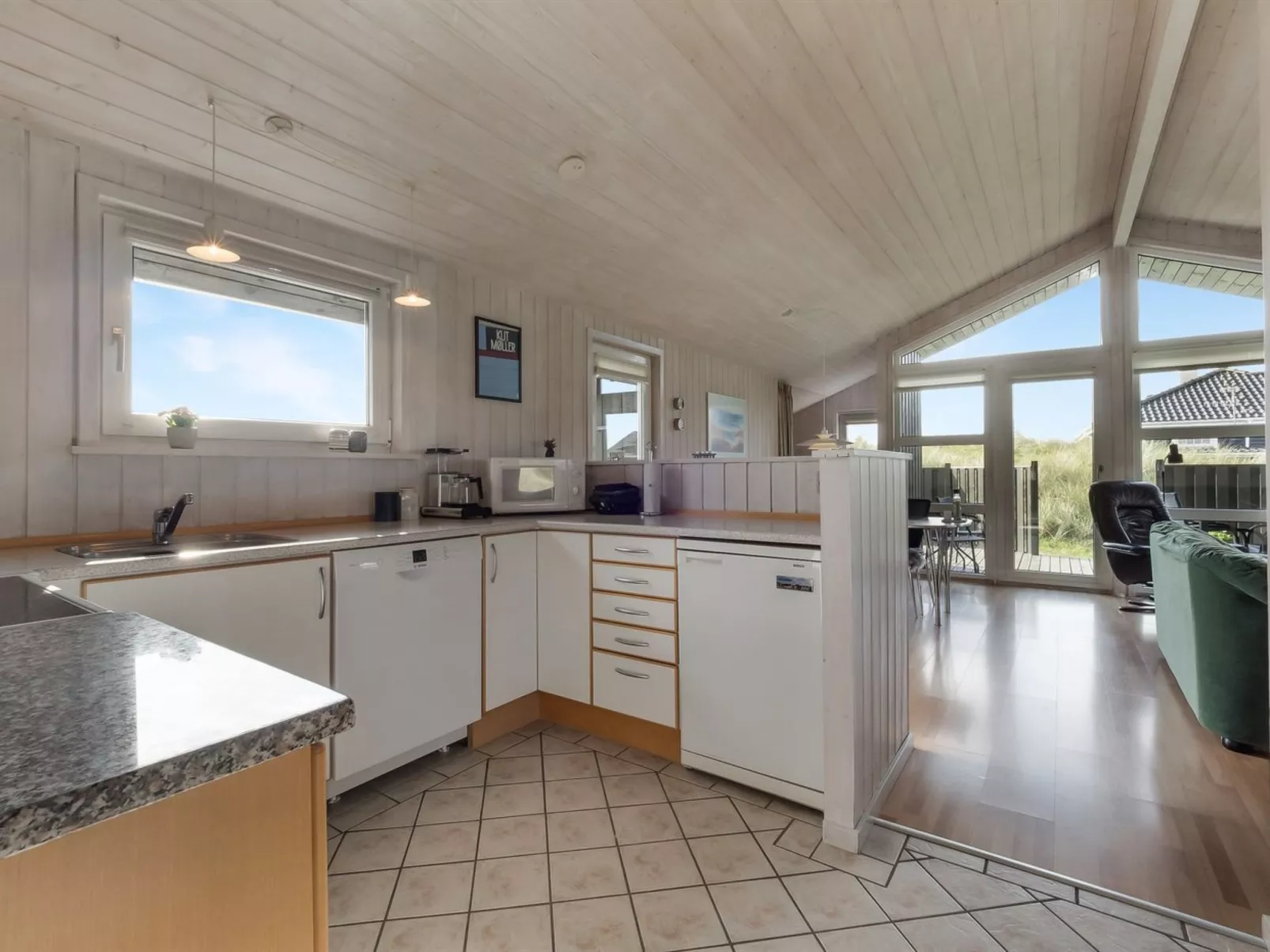 "Suometar" - 400m from the sea-Binnen