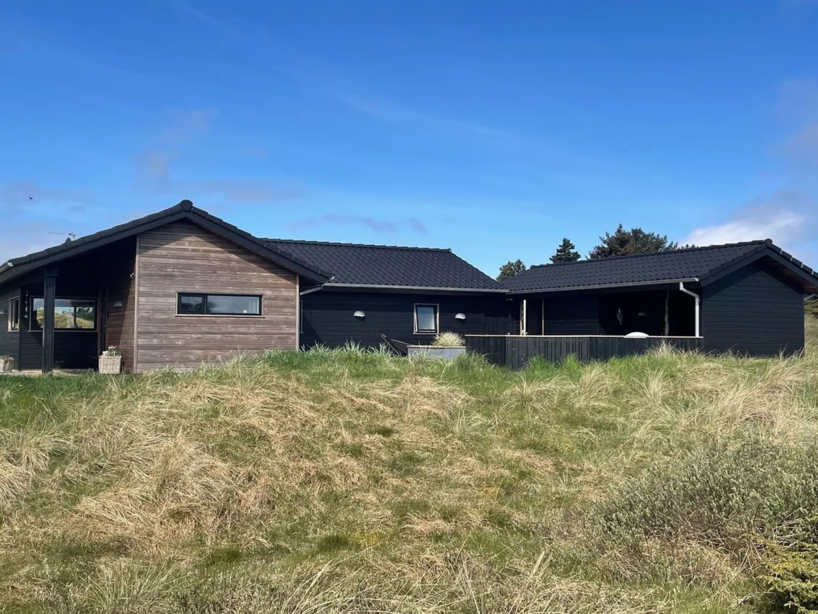 "Hinda" - 1.2km from the sea-Buiten