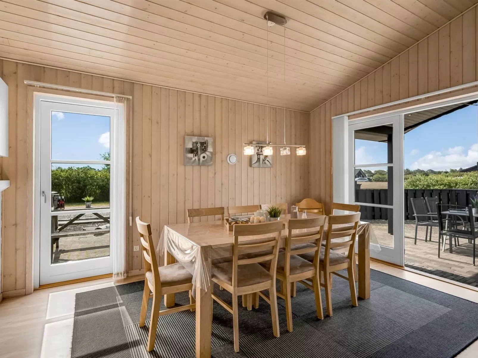 "Saara" - 700m to the fjord-Binnen