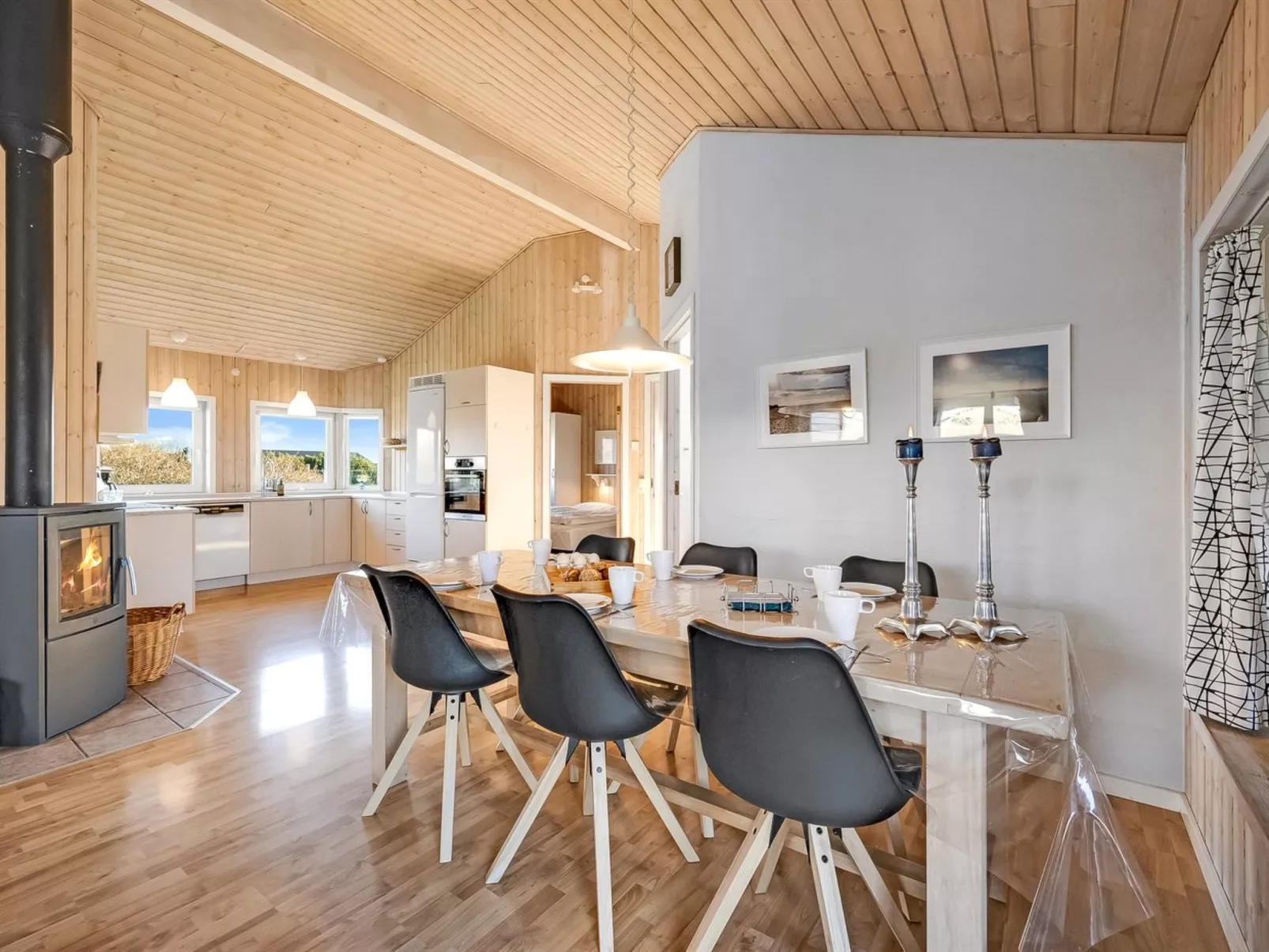 "Ellis" - 700m to the fjord-Binnen