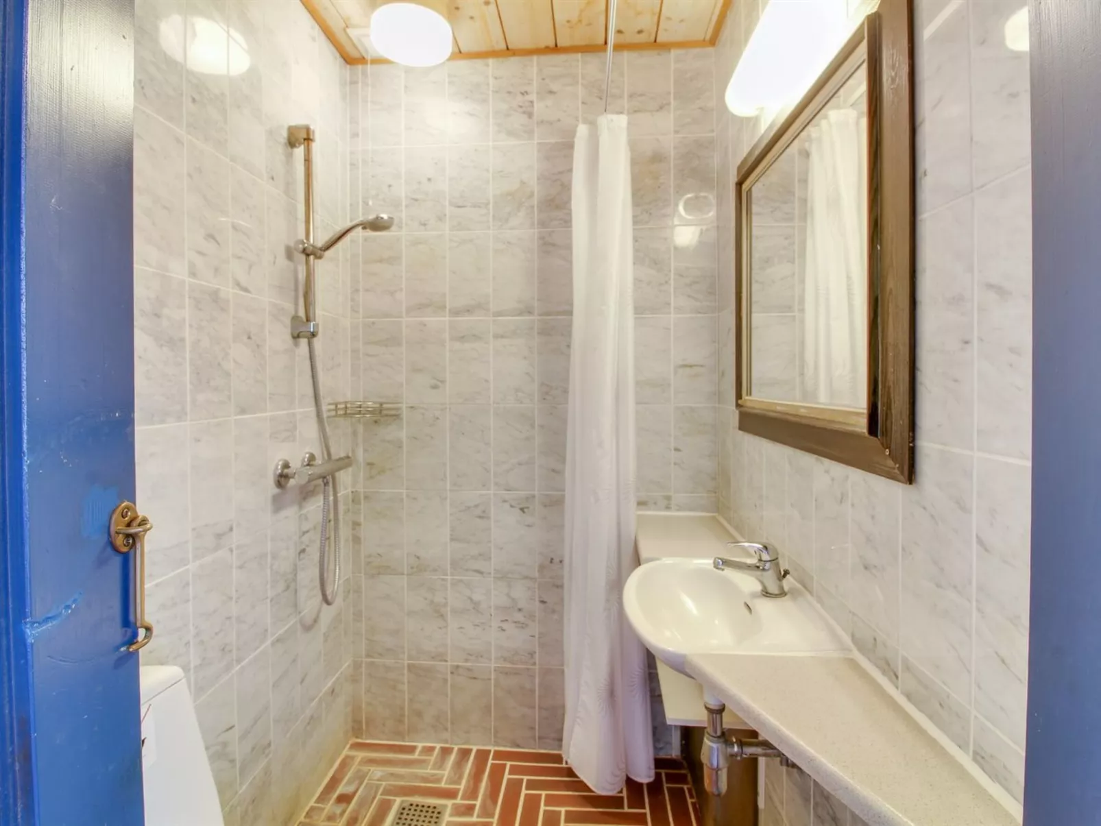 "Tilla" - 600m from the sea-Binnen